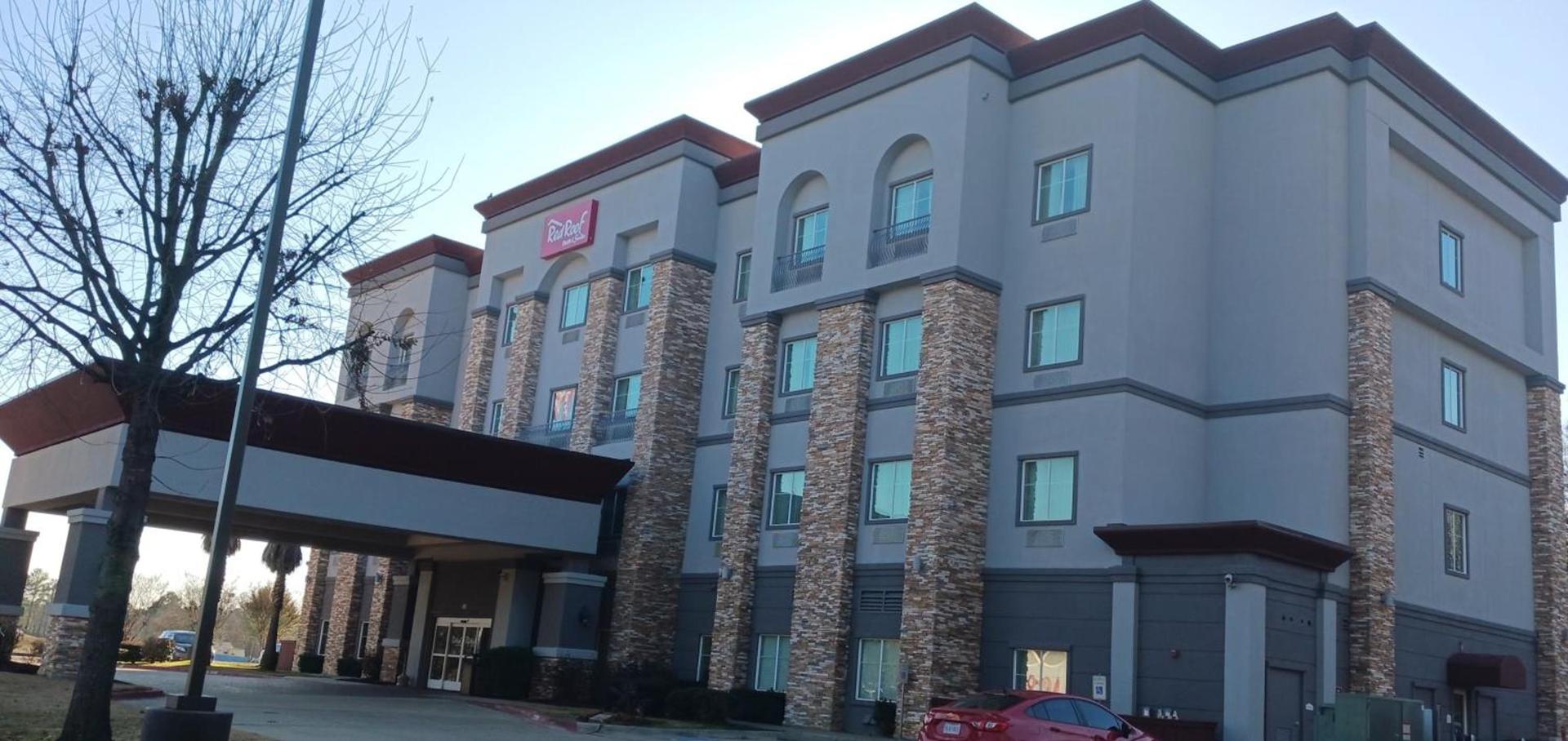 Red Roof Inn & Suites Longview photo 3