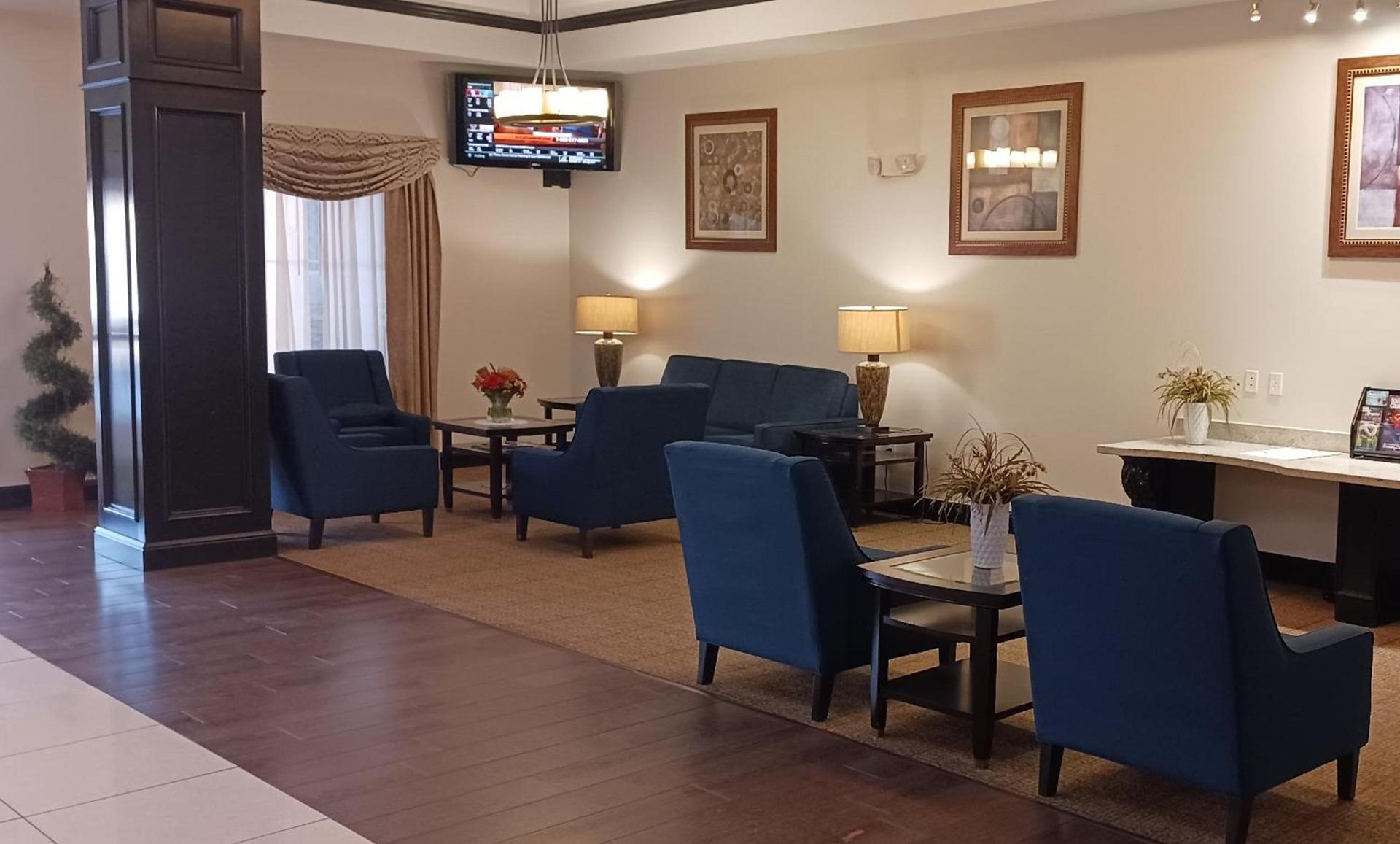 Red Roof Inn & Suites Longview photo 7