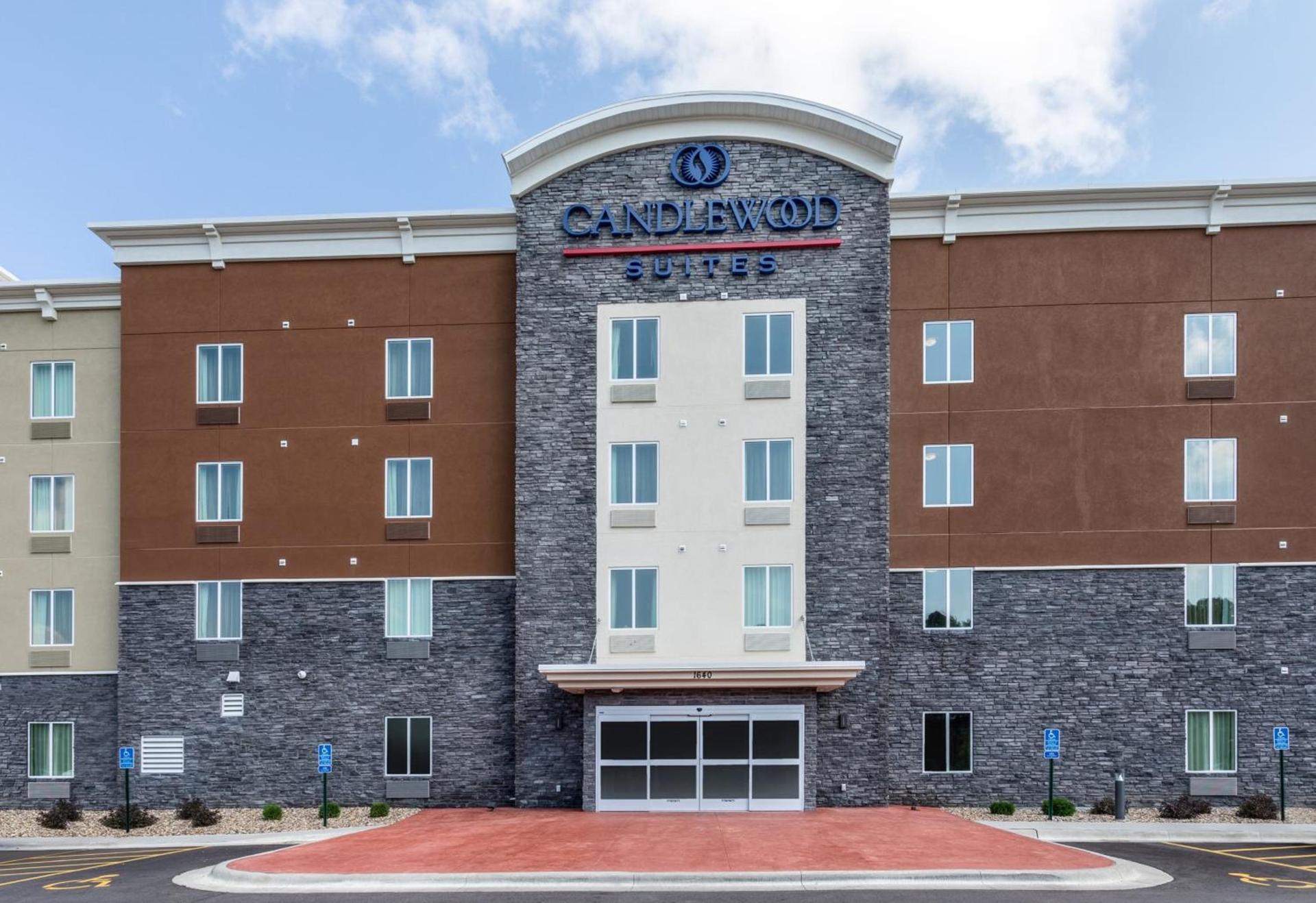 Candlewood Suites - Rochester Mayo Clinic Area photo 1