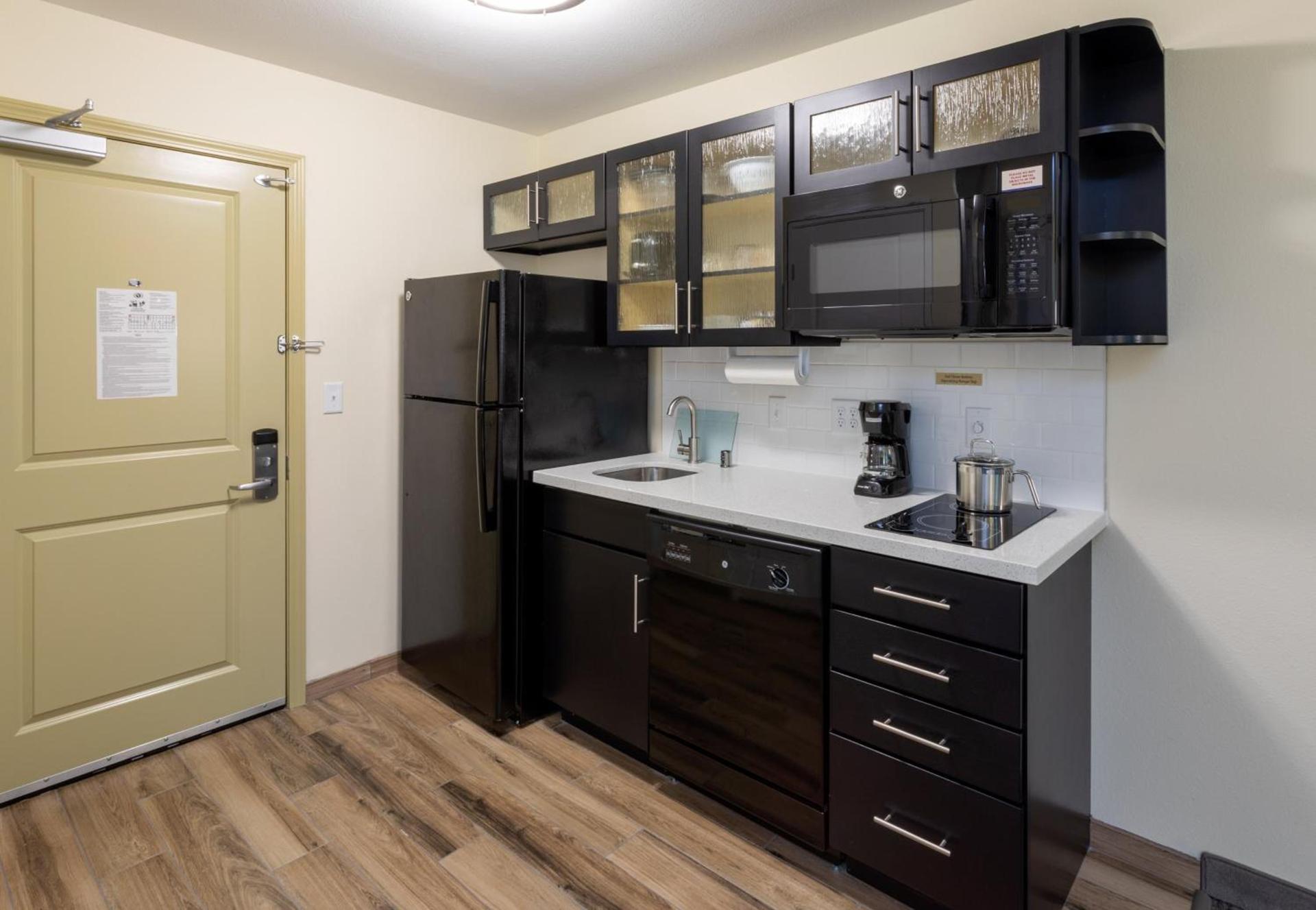 Candlewood Suites - Rochester Mayo Clinic Area photo 33