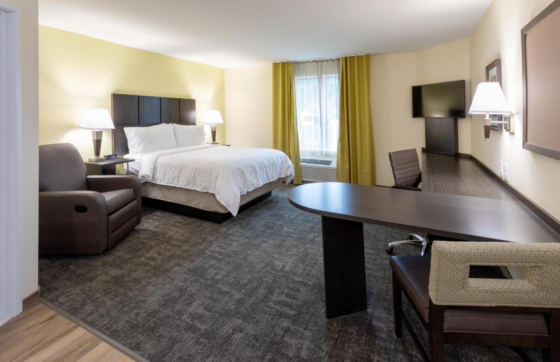 Candlewood Suites - Rochester Mayo Clinic Area photo 10