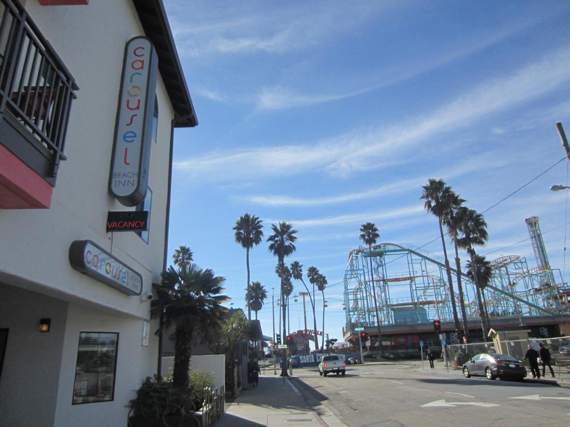 Carousel Beach Inn photo 35