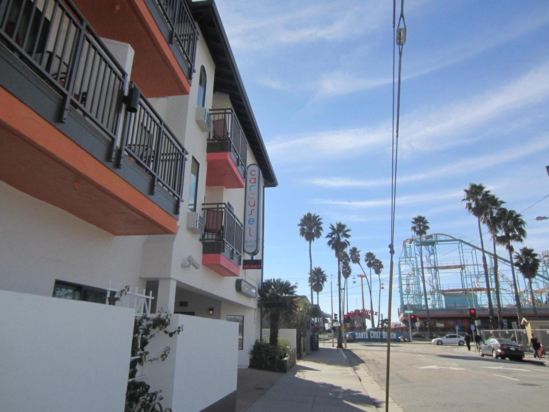 Carousel Beach Inn photo 5