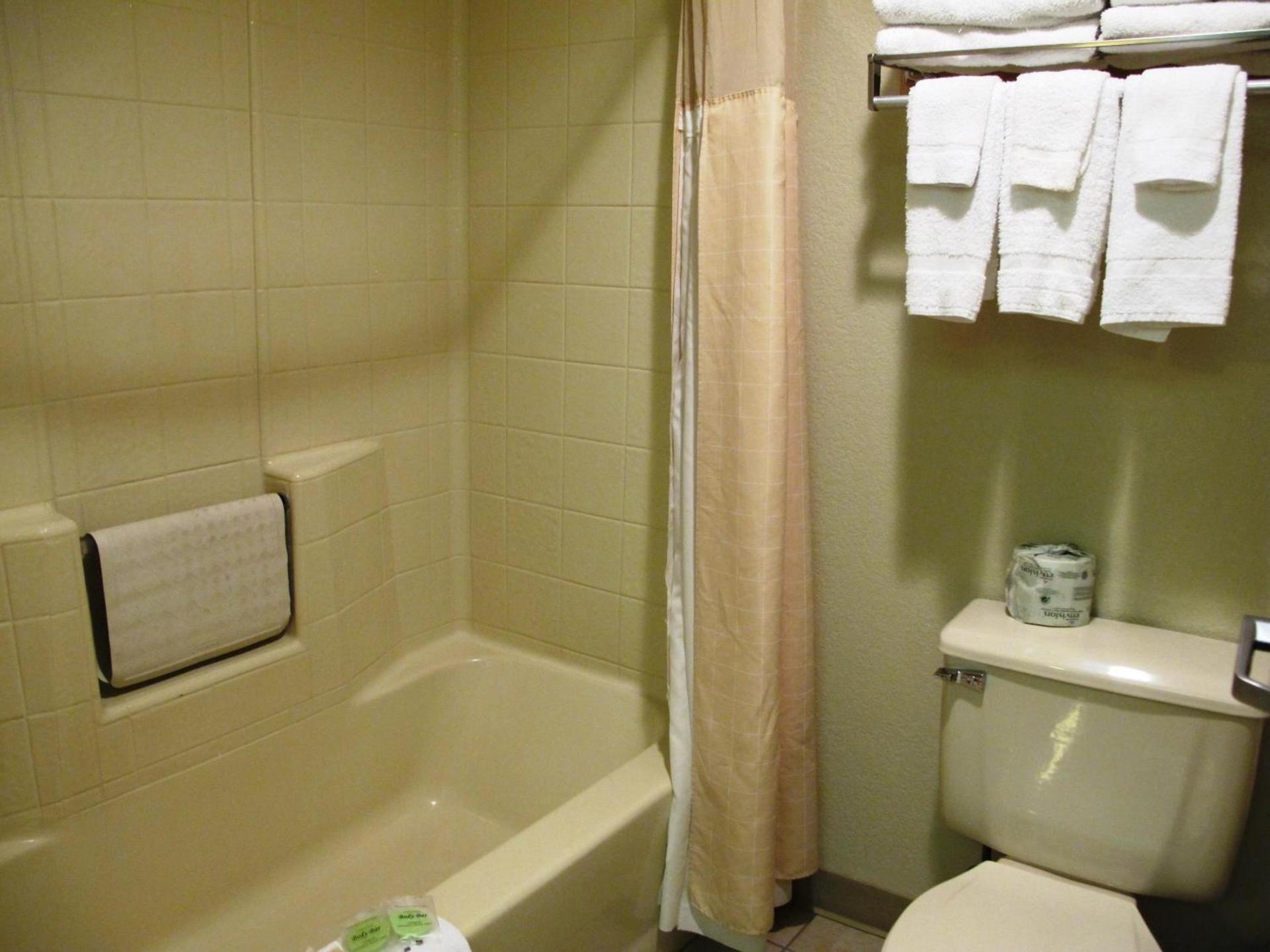 Garner Hotel Boise Airport by IHG photo 21