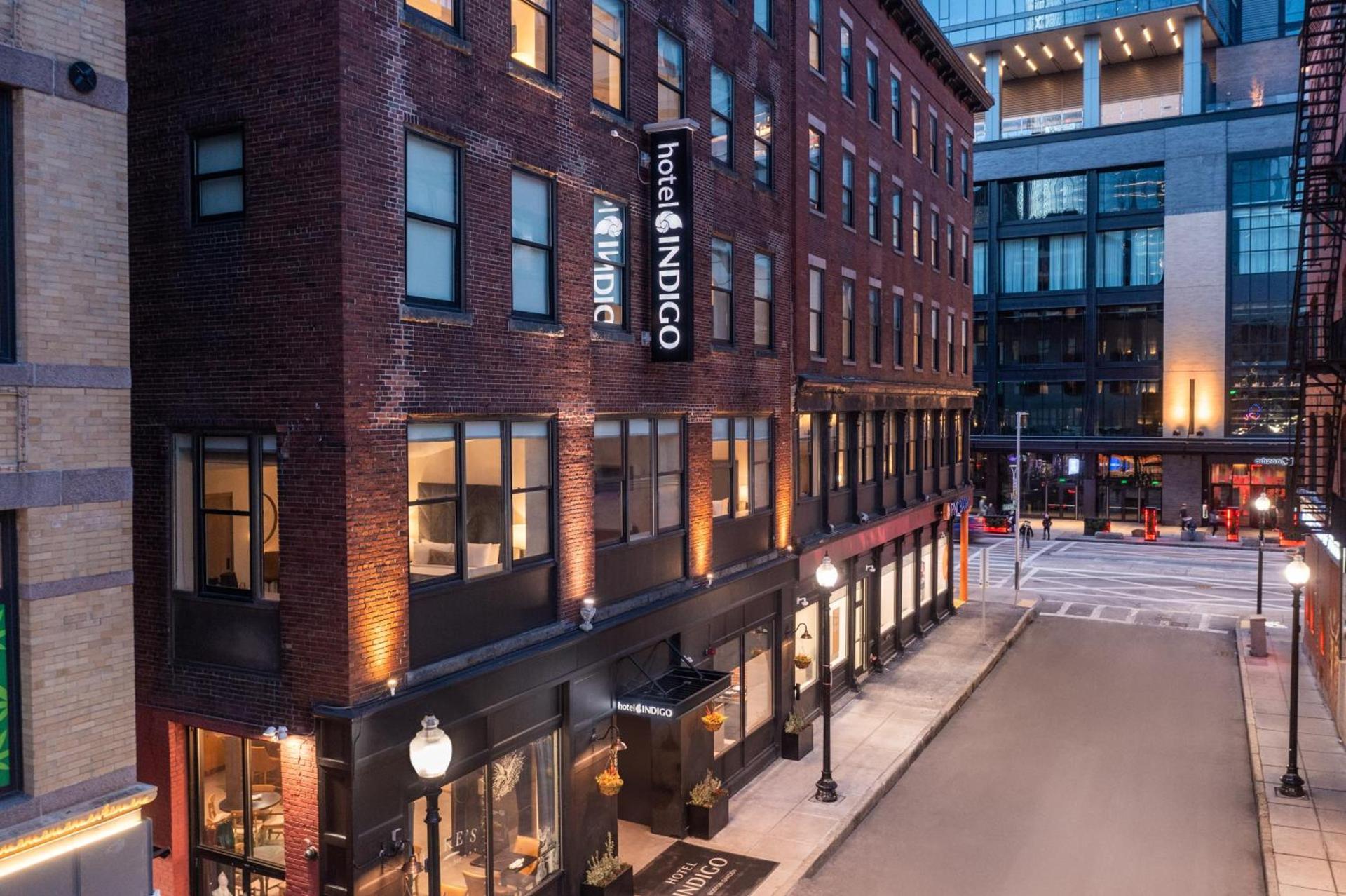 Hotel Indigo Boston Garden by IHG photo 2