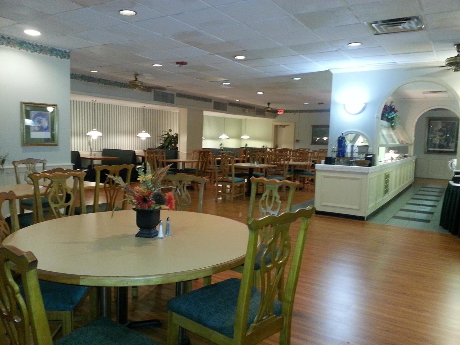 Clarion Inn Southern Pines - Pinehurst photo 39