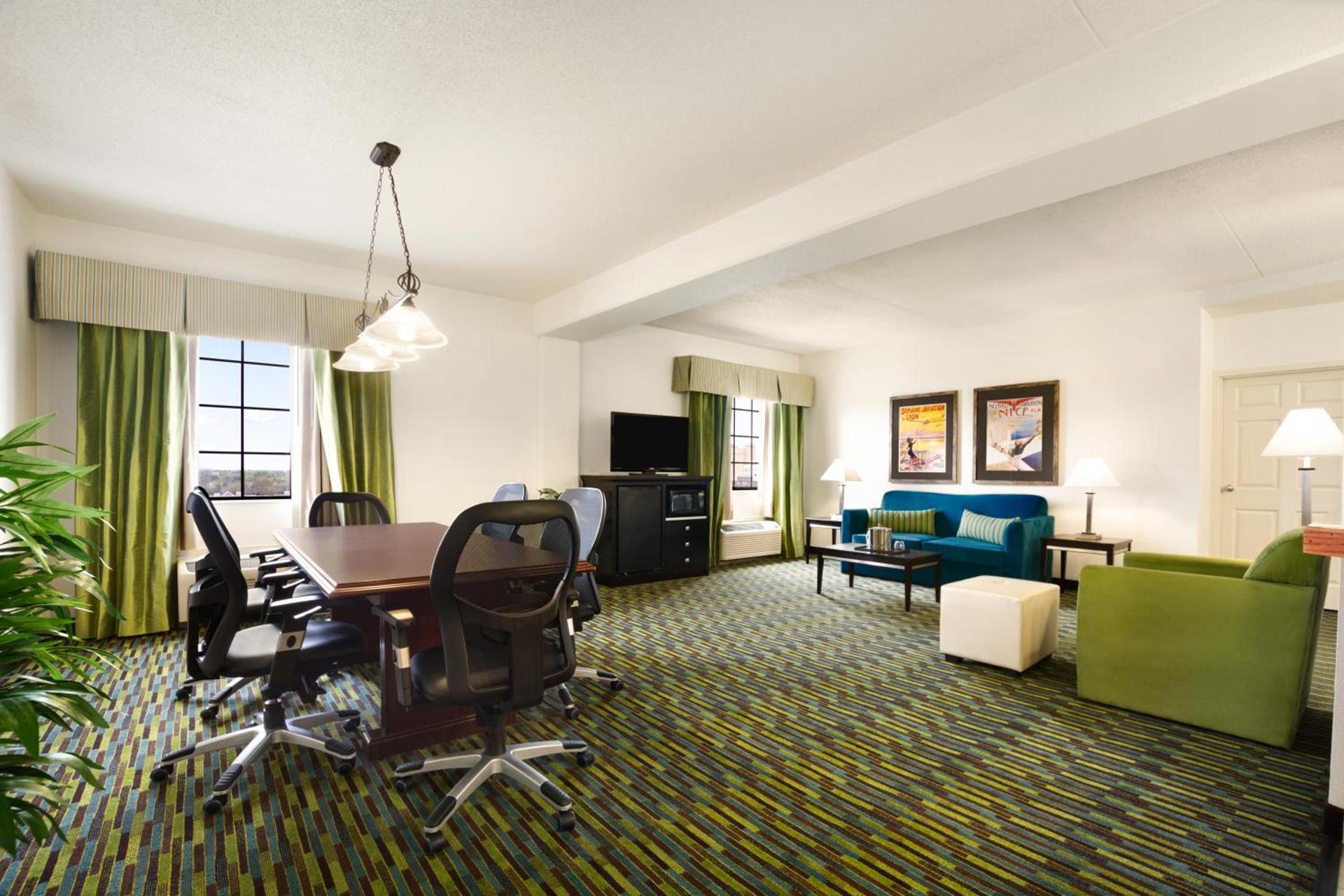 Wyndham Garden Wichita Downtown photo 37