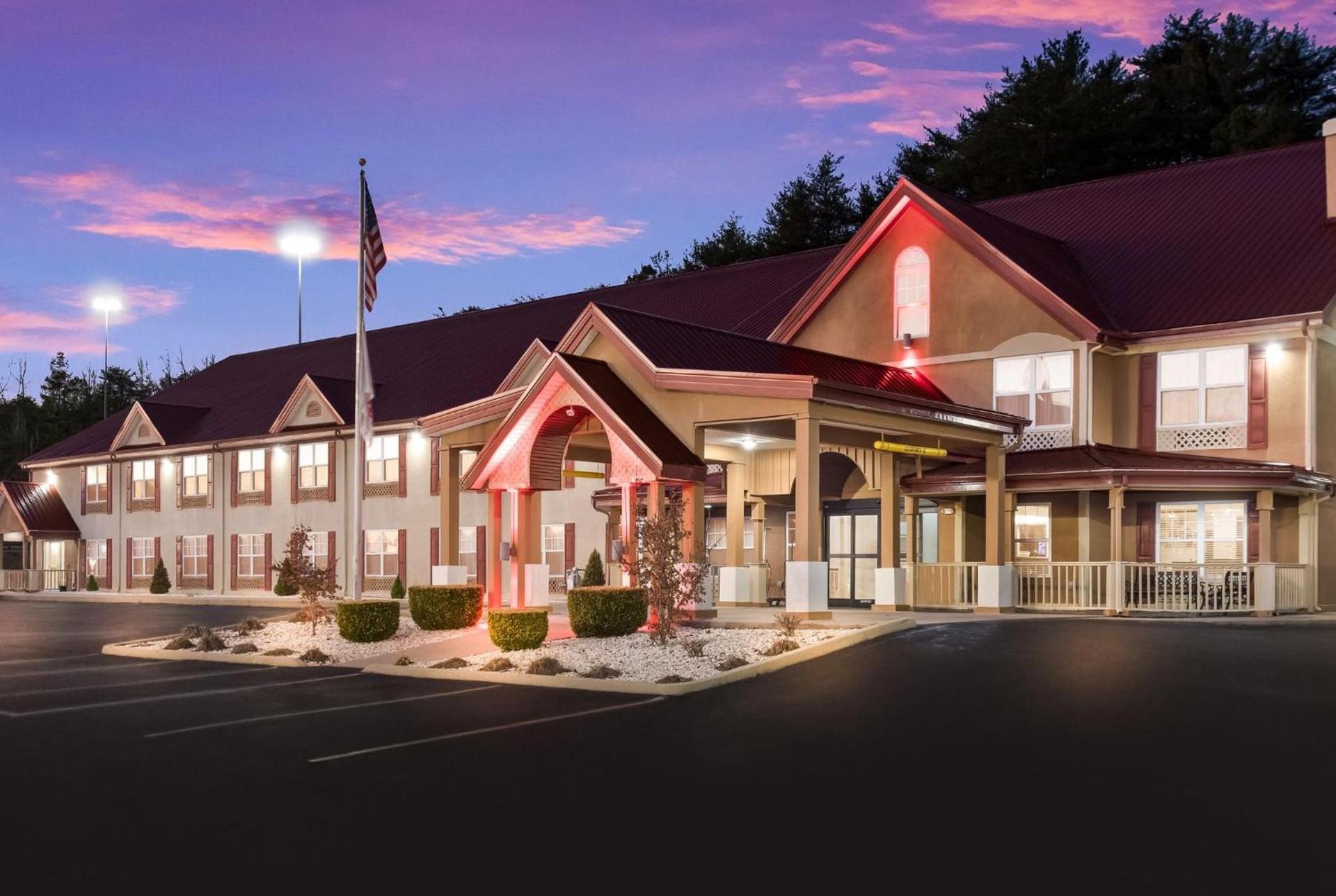 Red Roof Inn & Suites Corbin photo 29