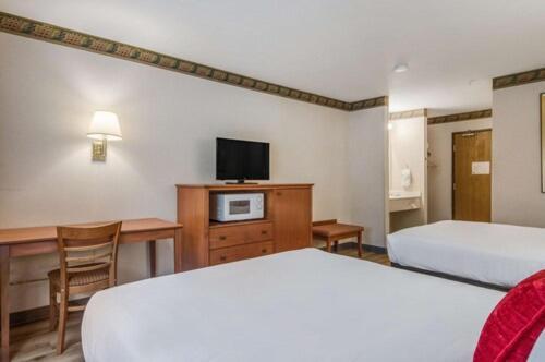 Quality Inn Port Orchard photo 19