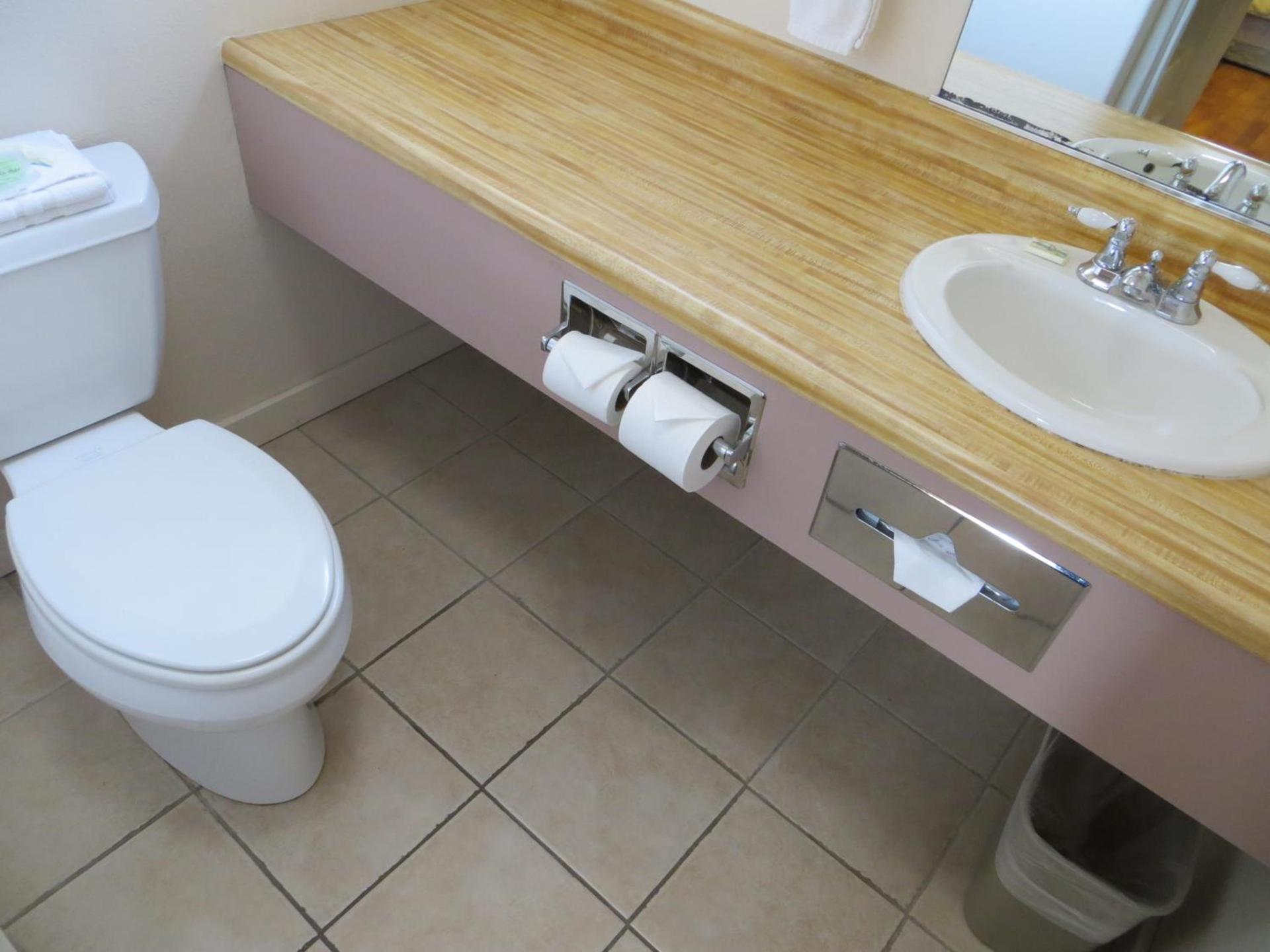 Coast Inn and Spa photo 16