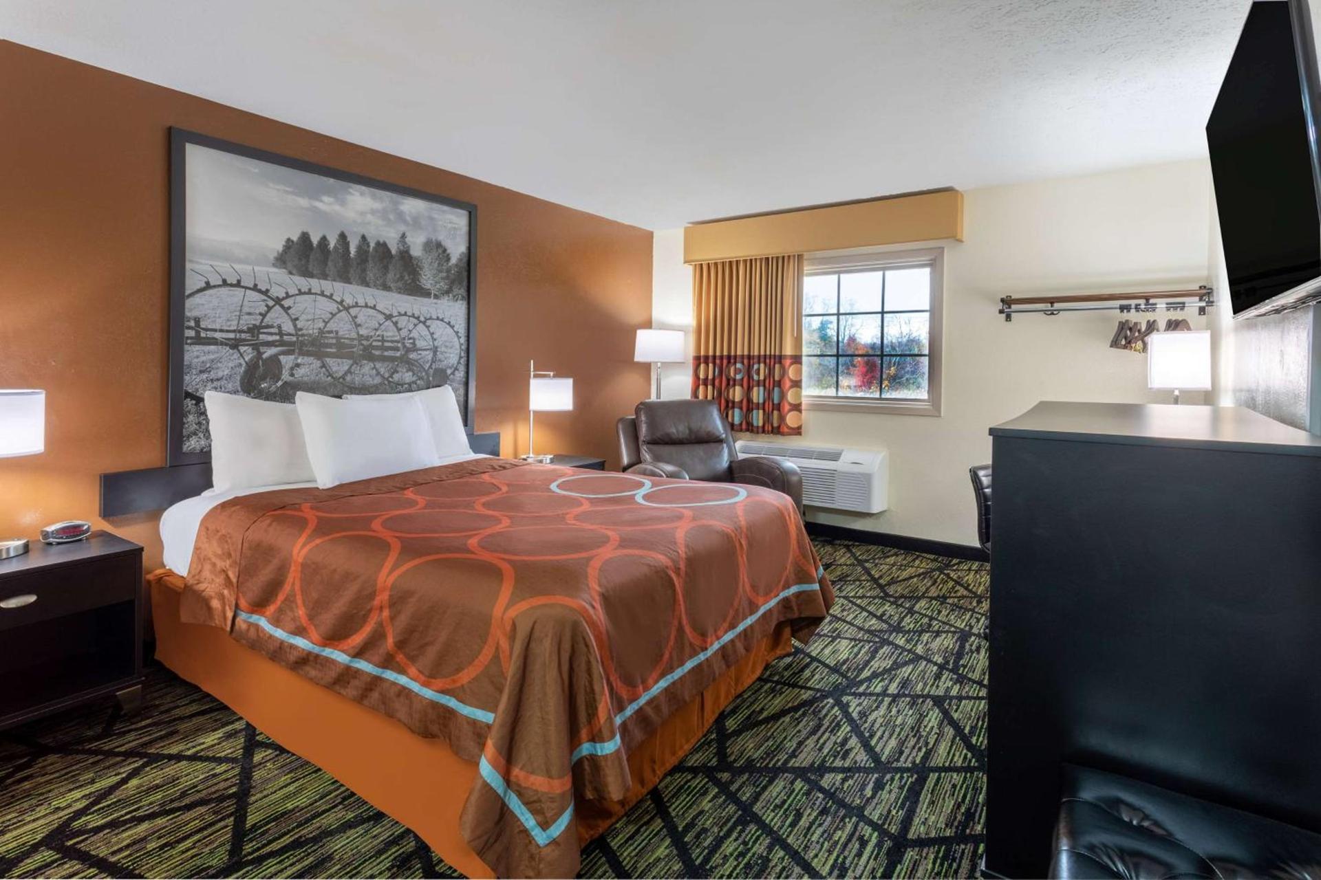 Super 8 by Wyndham Wooster photo 17