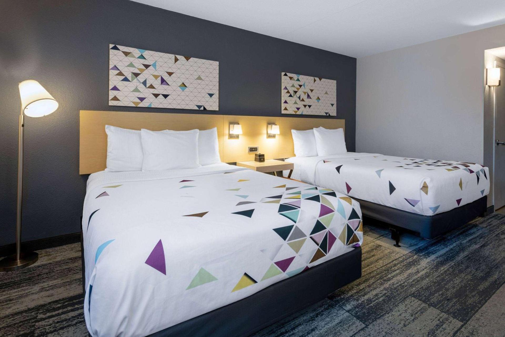 Baymont by Wyndham White Plains - Elmsford photo 17