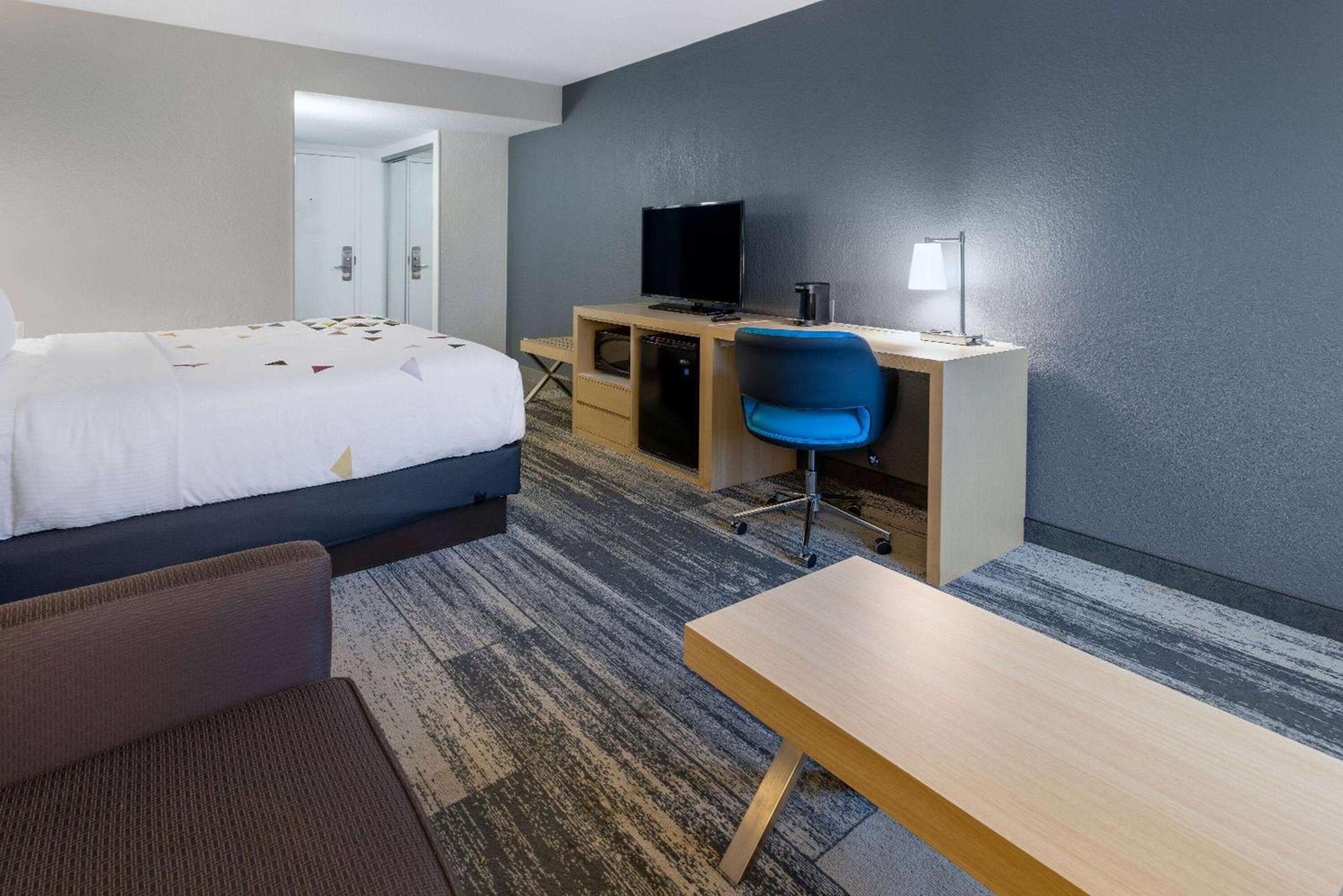 Baymont by Wyndham White Plains - Elmsford photo 23