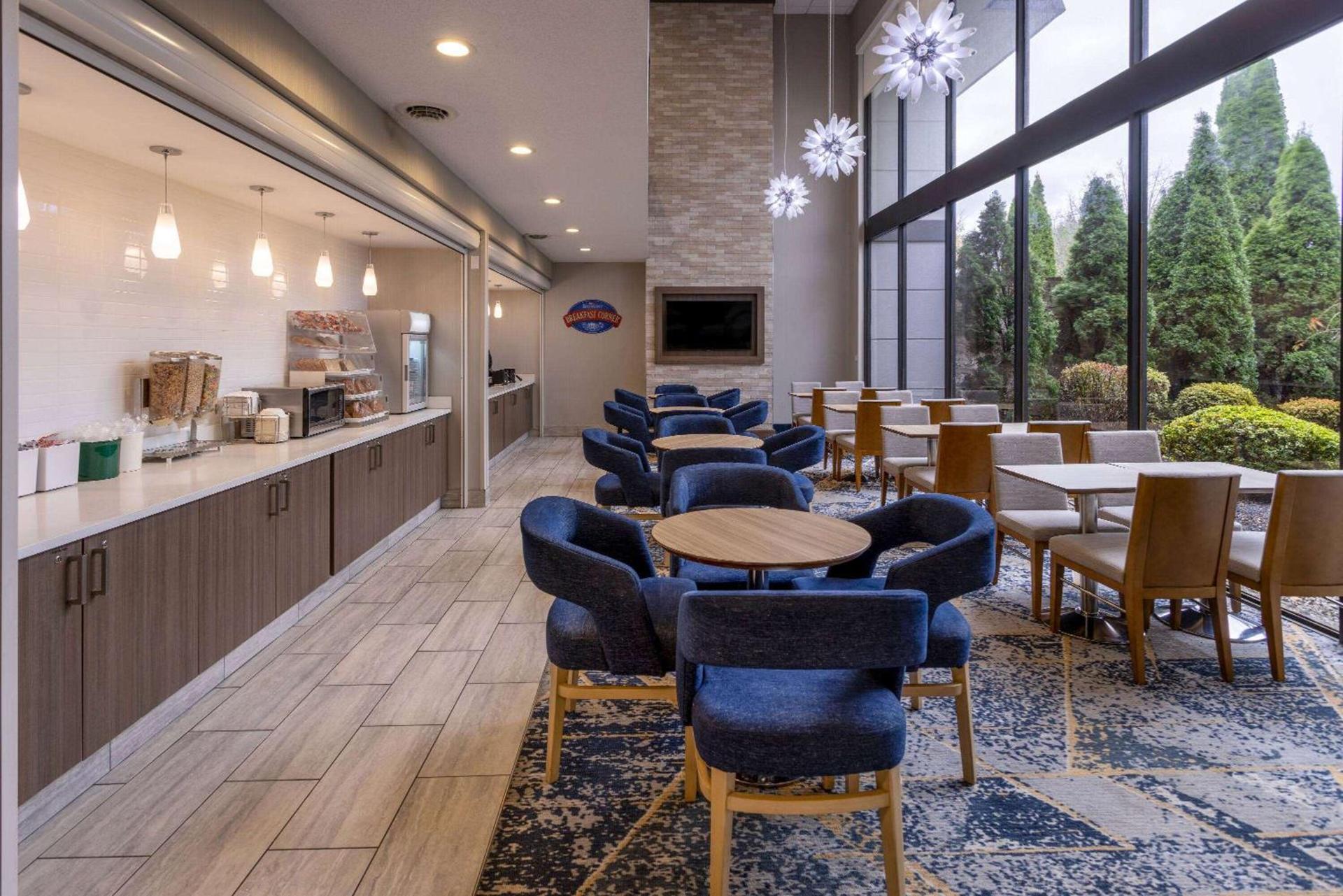 Baymont by Wyndham White Plains - Elmsford photo 27