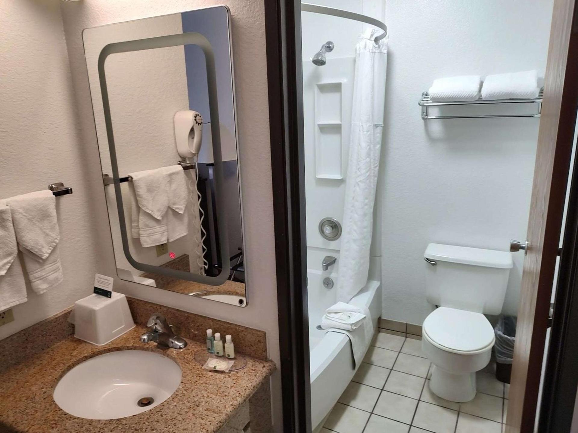 Quality Inn Wenatchee-Leavenworth photo 13