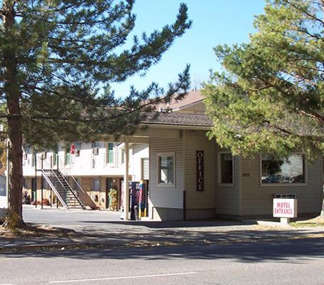 Thunderbird Motel photo 3