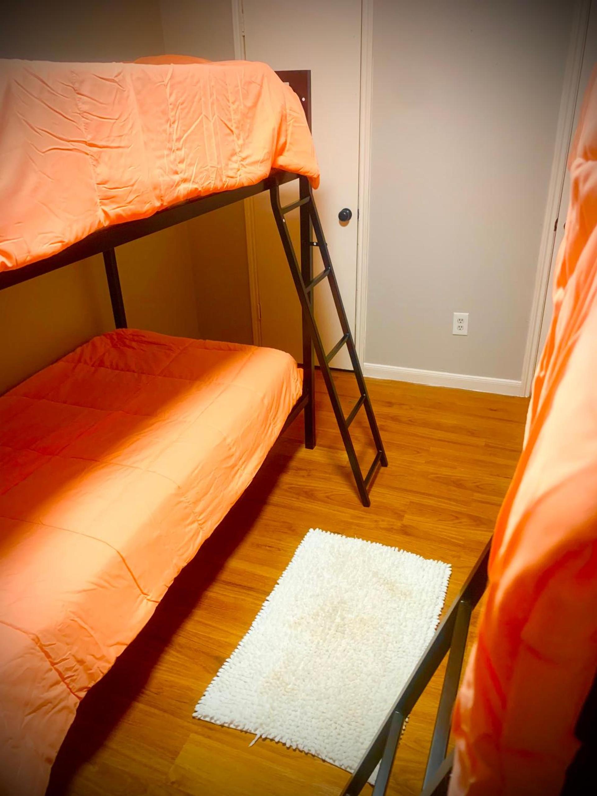 ShutEye Hostel photo 1