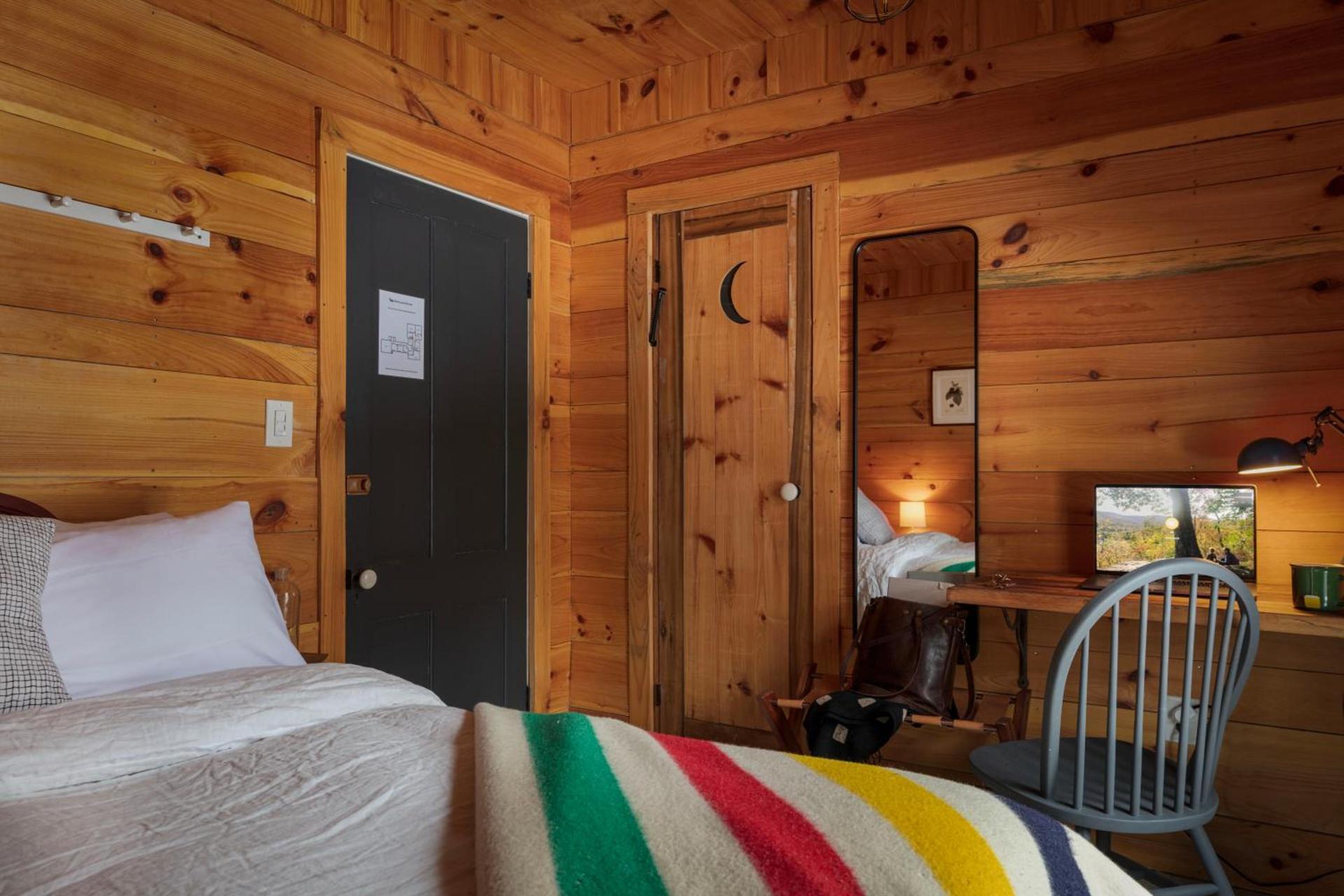 Howland House photo 42