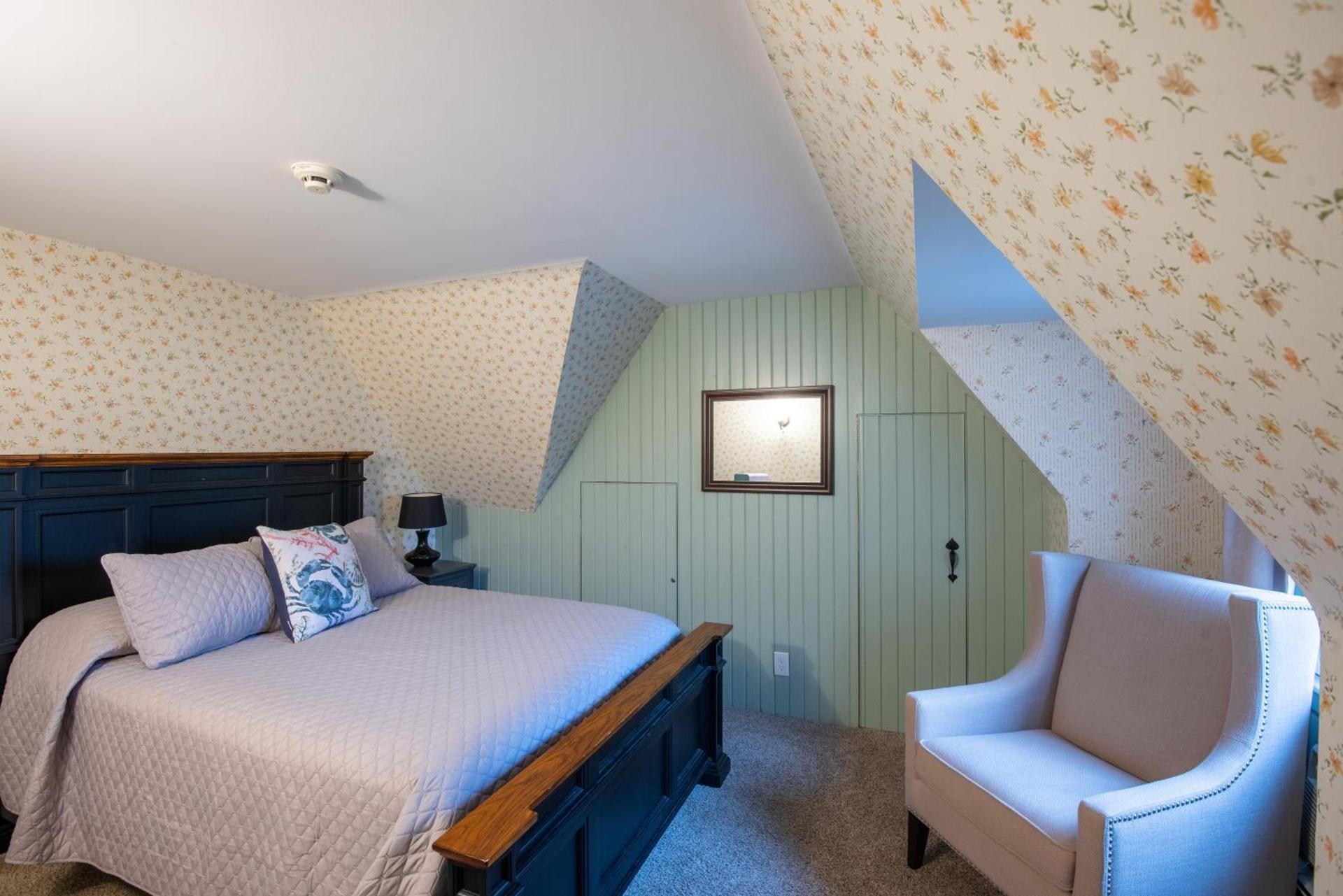 The Harbor Inn photo 35