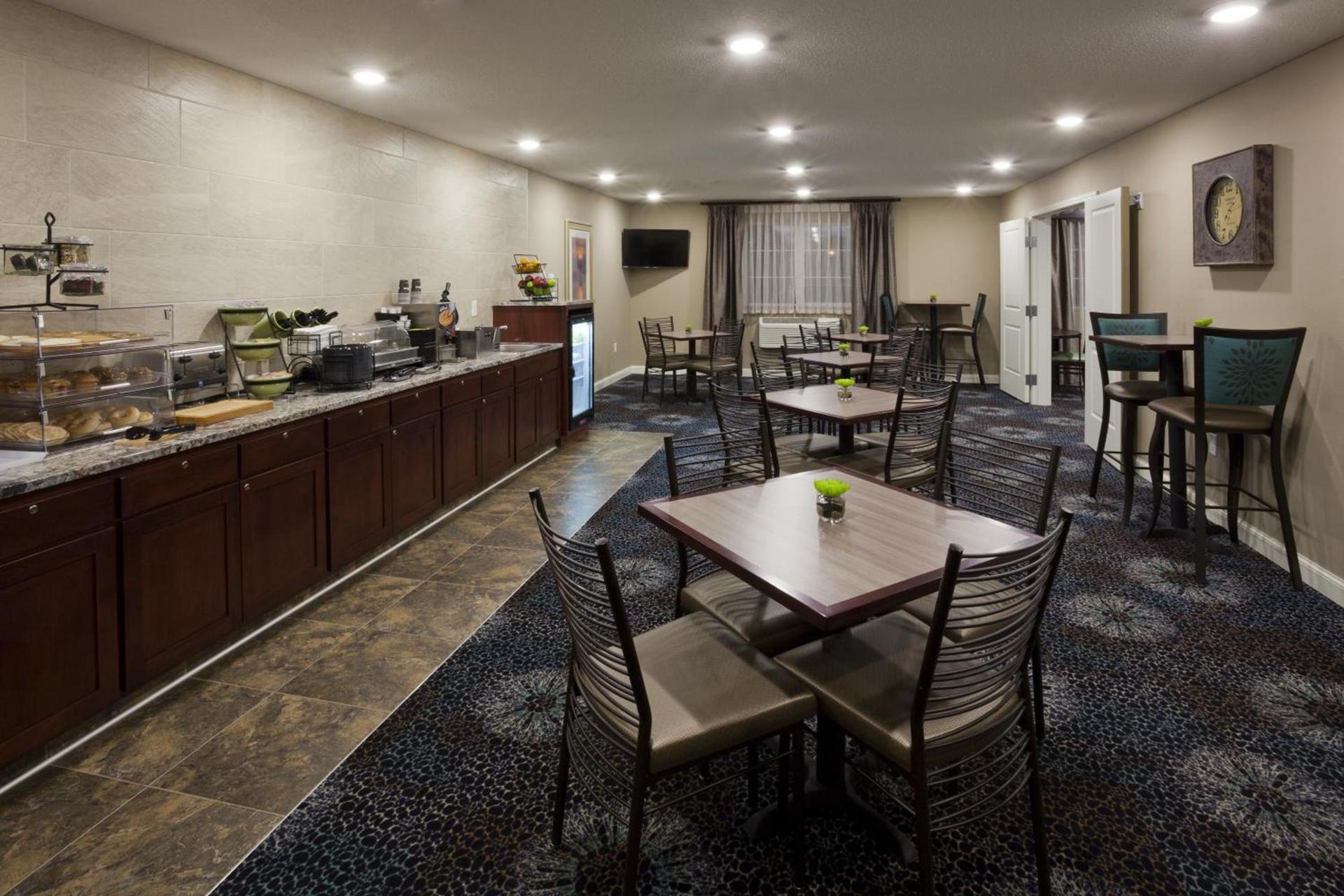 GrandStay Hotel & Suites - Glenwood photo 6