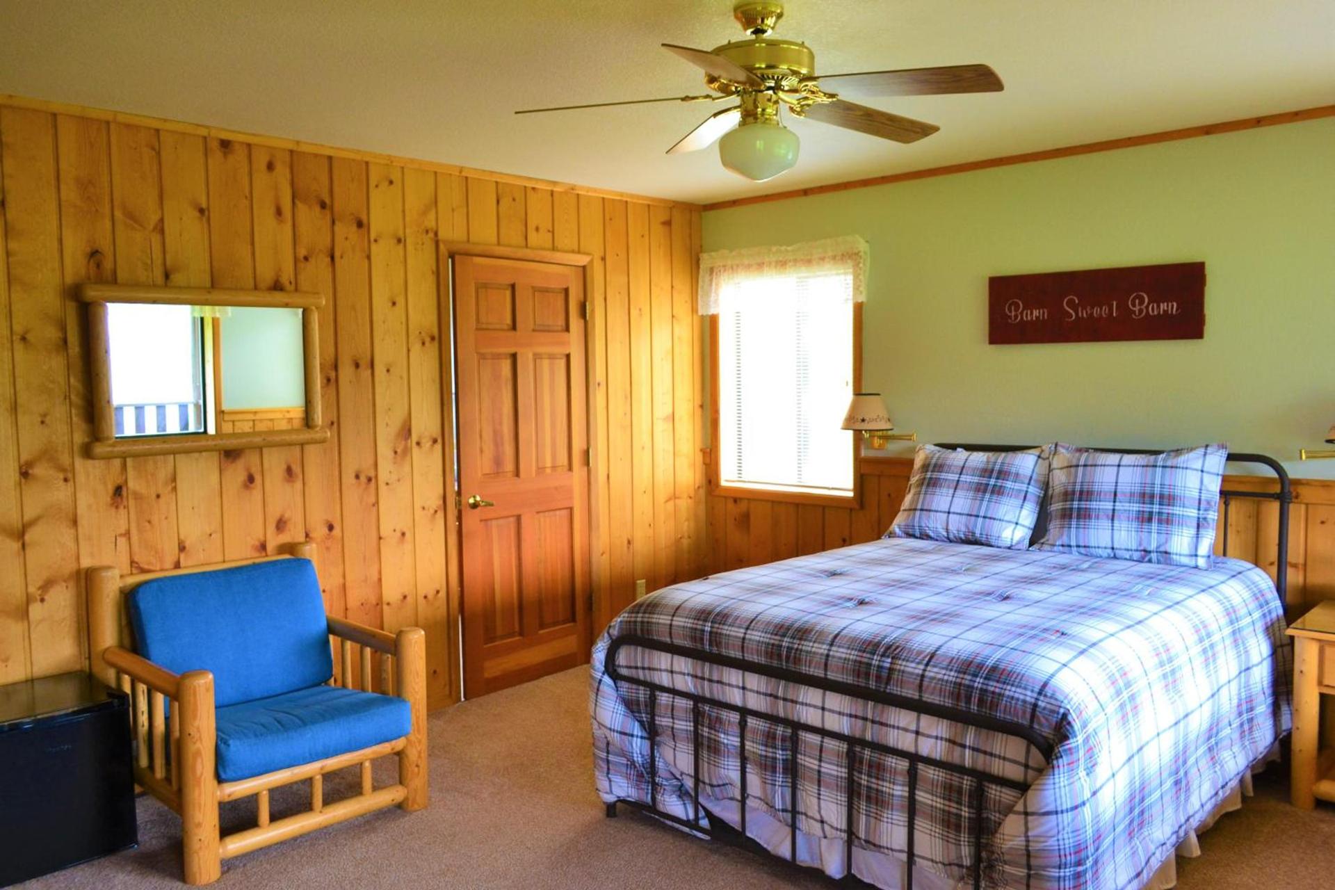 Twin Peaks Guest Ranch photo 37