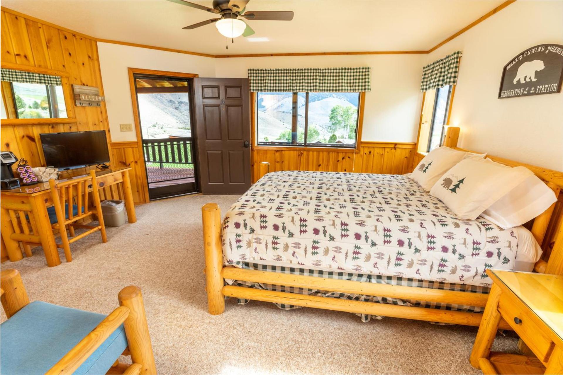 Twin Peaks Guest Ranch photo 45