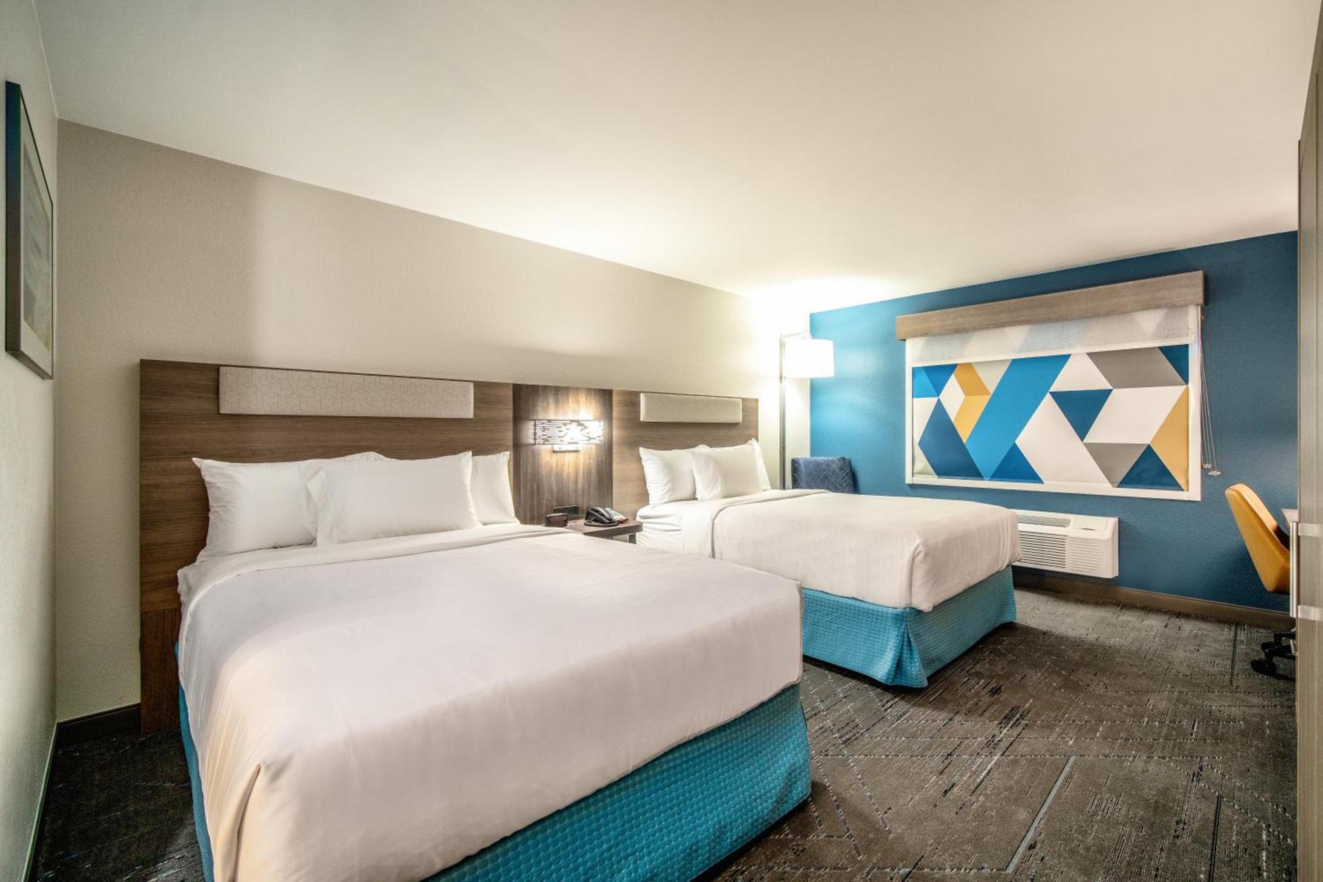 Holiday Inn Express & Suites Phoenix - Mesa West by IHG photo 8