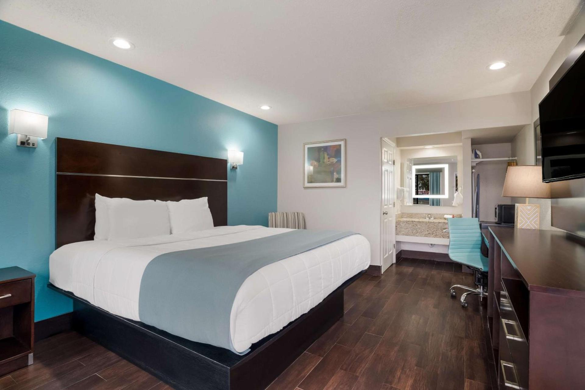 Spanish Trails Inn - Laredo Hotel photo 5