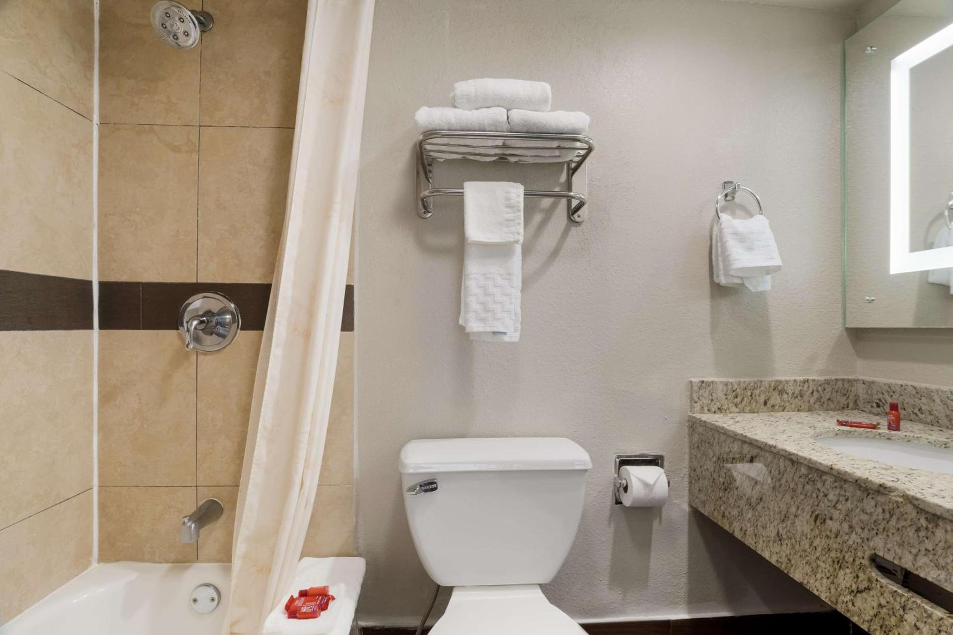 Spanish Trails Inn - Laredo Hotel photo 18