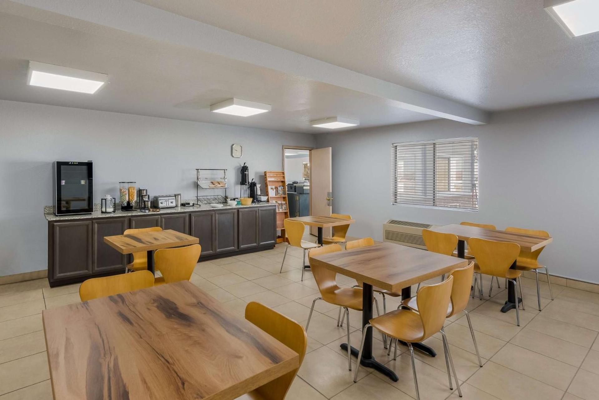 SureStay Hotel by Best Western Wells photo 7