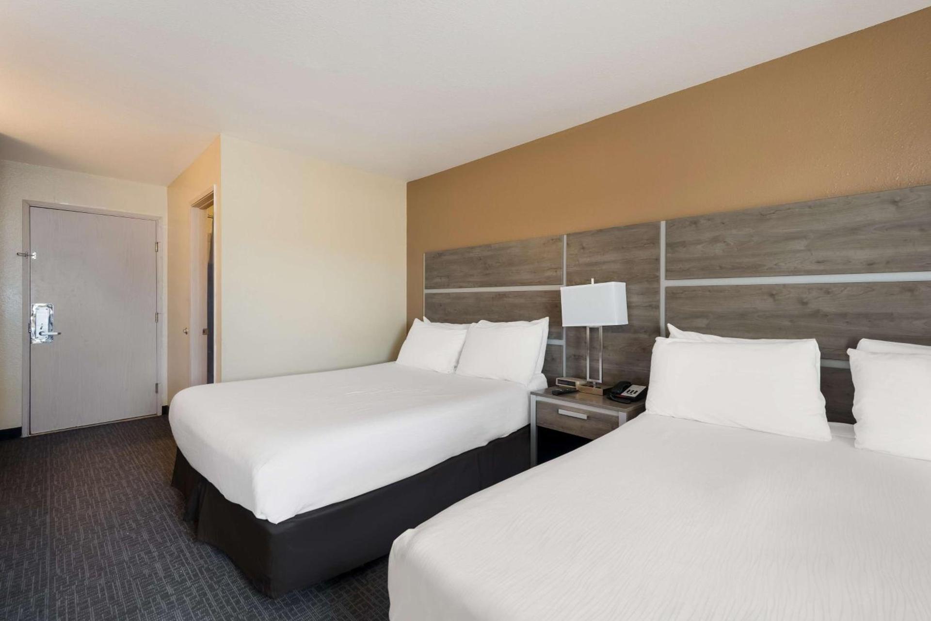 SureStay Hotel by Best Western Wells photo 14
