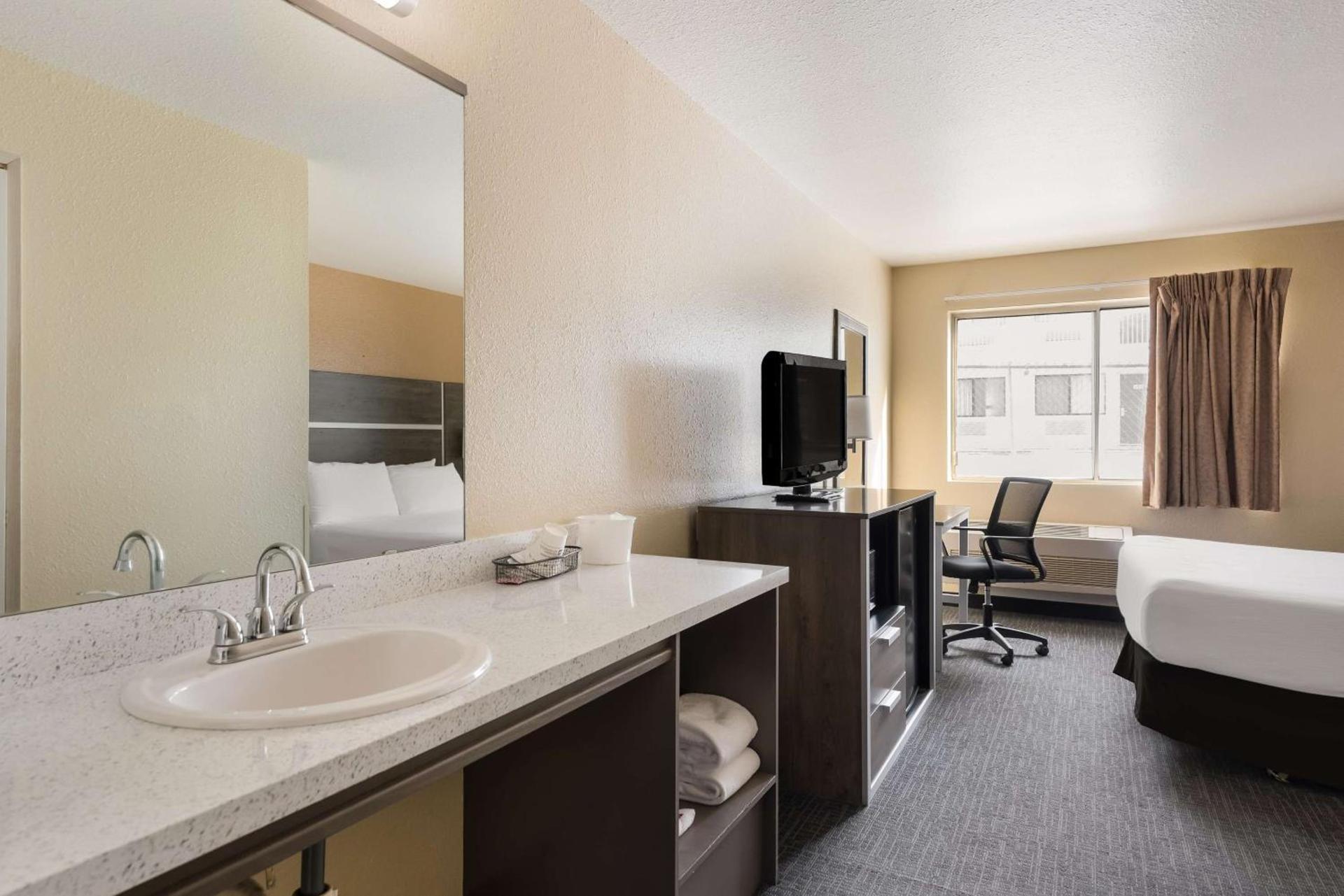 SureStay Hotel by Best Western Wells photo 20