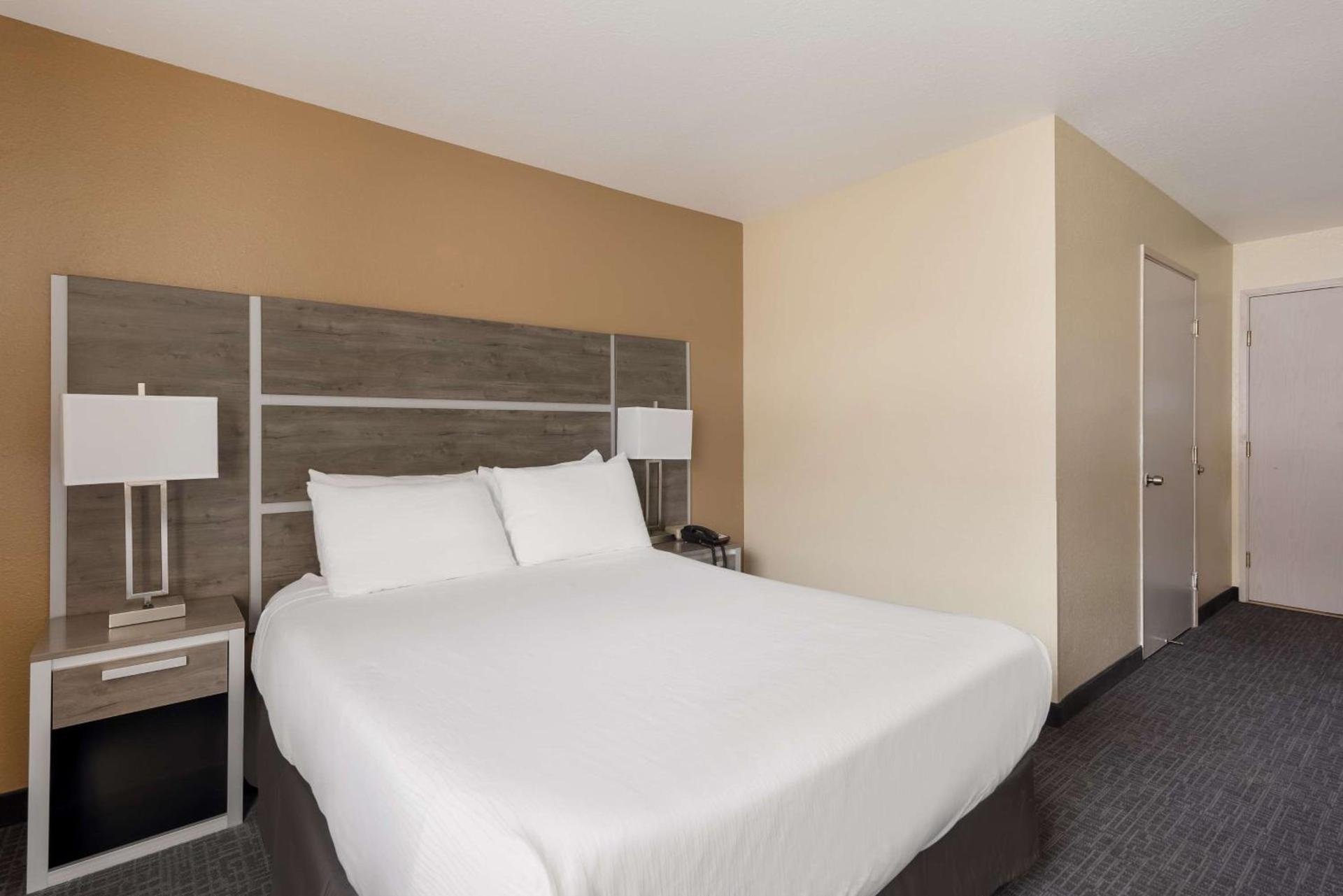 SureStay Hotel by Best Western Wells photo 21