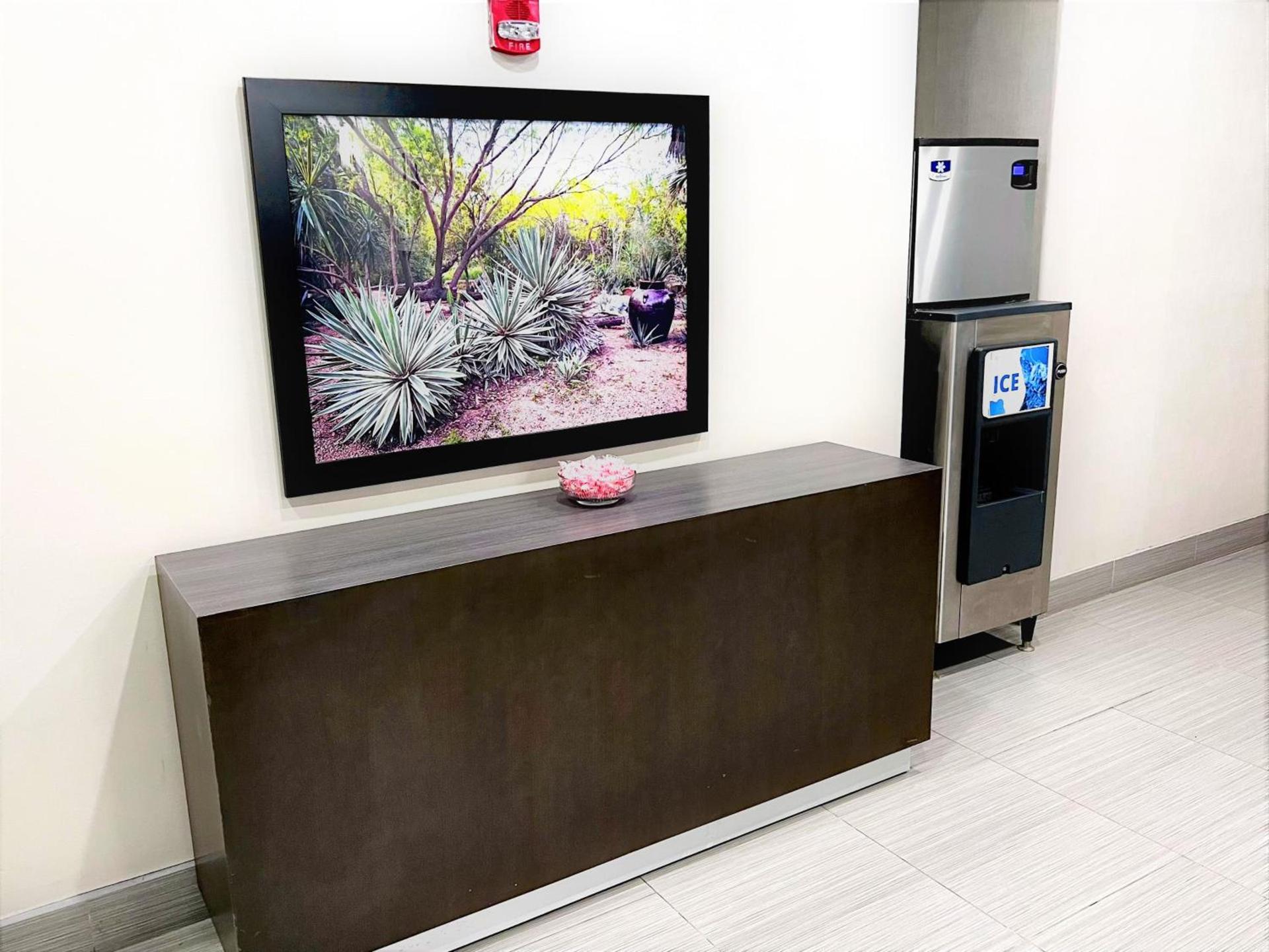 La Quinta by Wyndham Pharr North McAllen photo 32