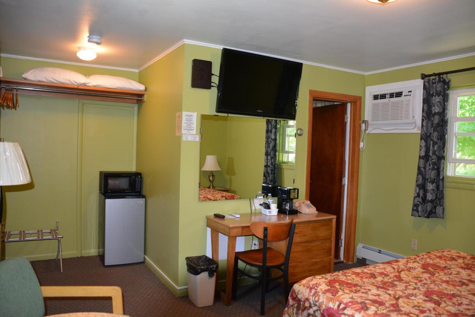 The Village Motel photo 29