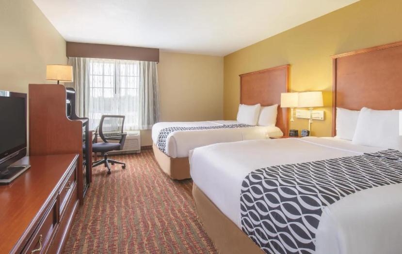 La Quinta by Wyndham Bentonville photo 42