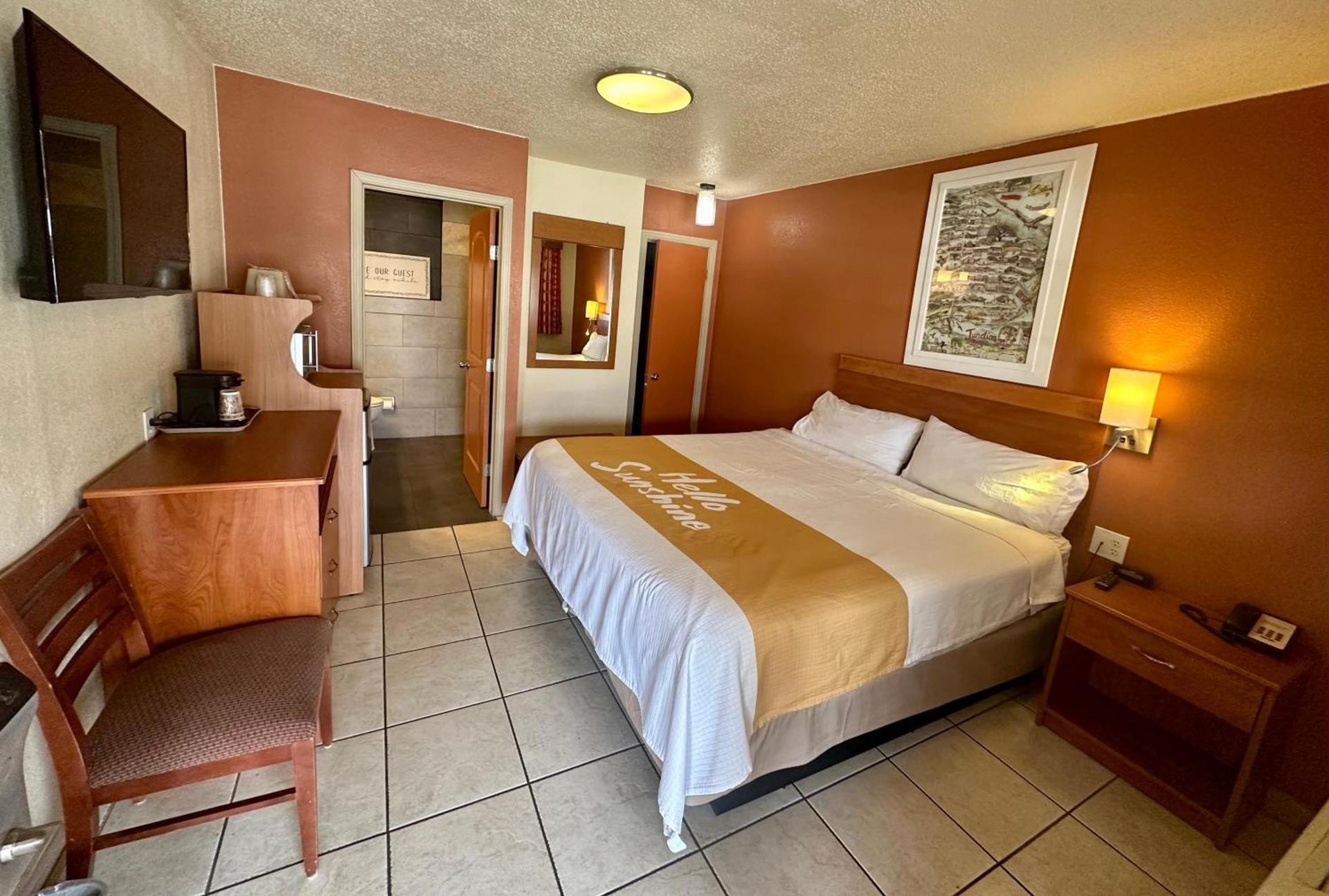 Sun Valley Motel Junction photo 16