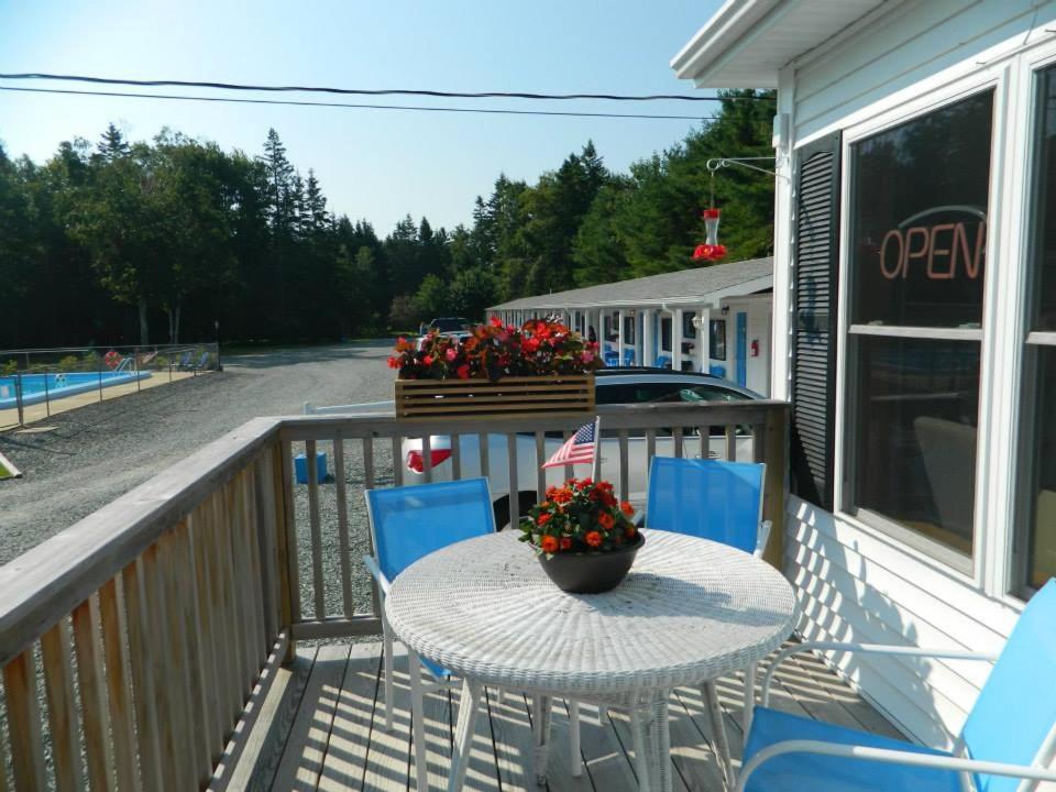 Belle Isle Motel photo 5