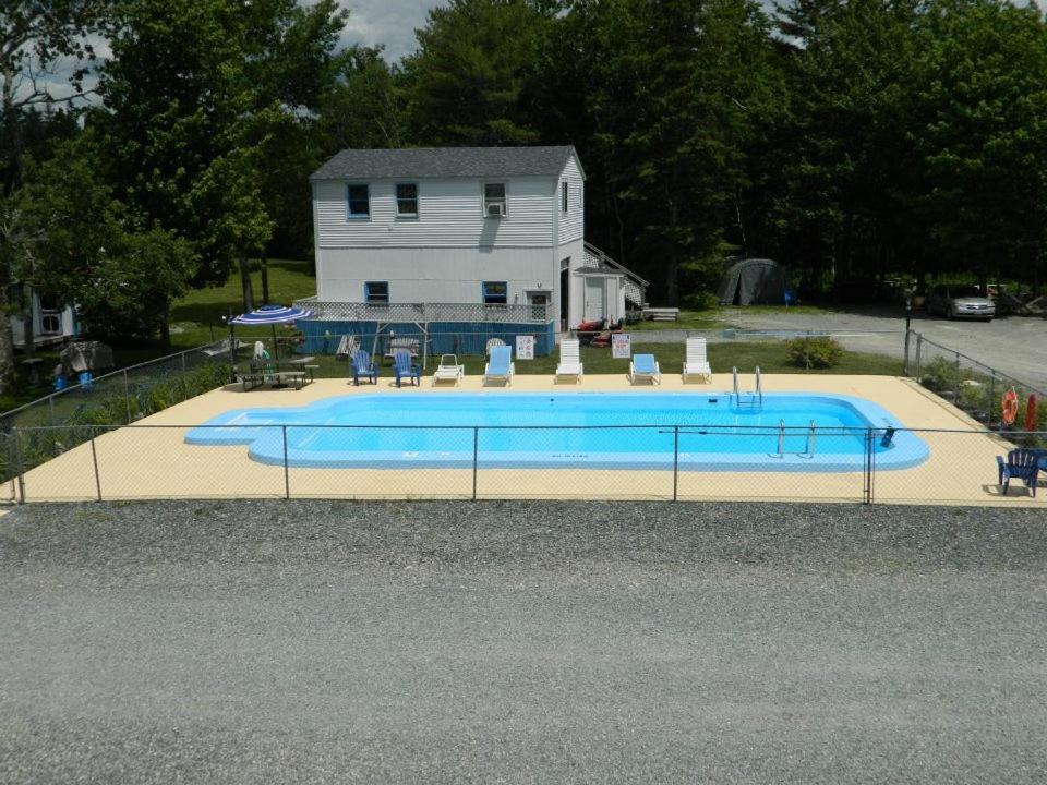 Belle Isle Motel photo 2