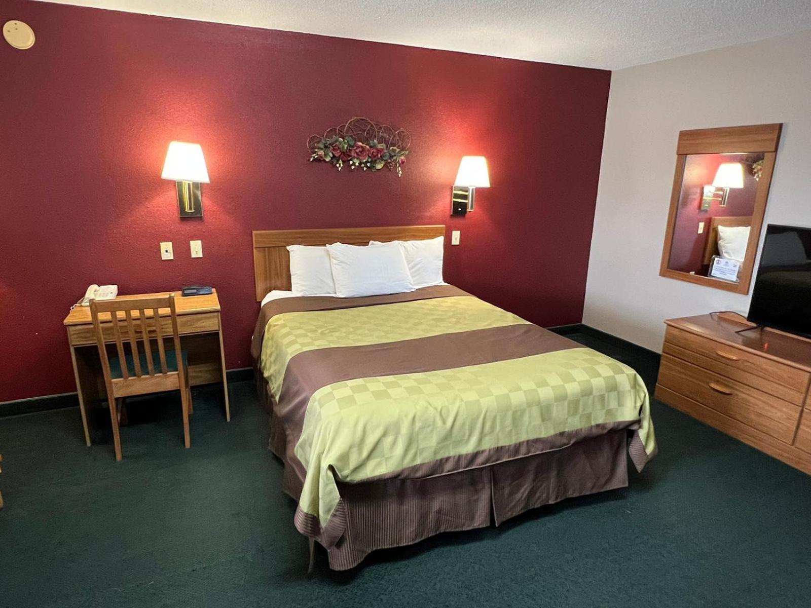 Americas Best Value Inn Suburban photo 11