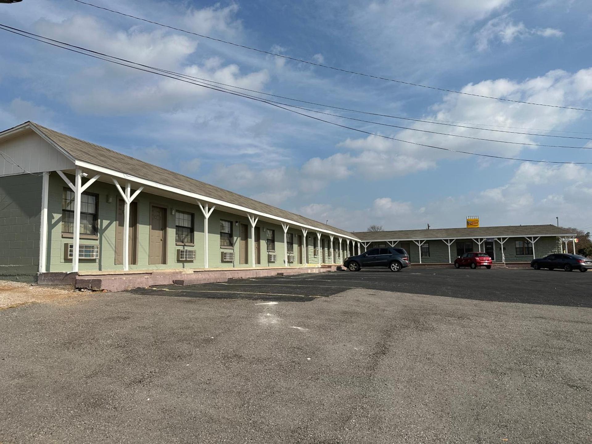 Llano Motel photo 8