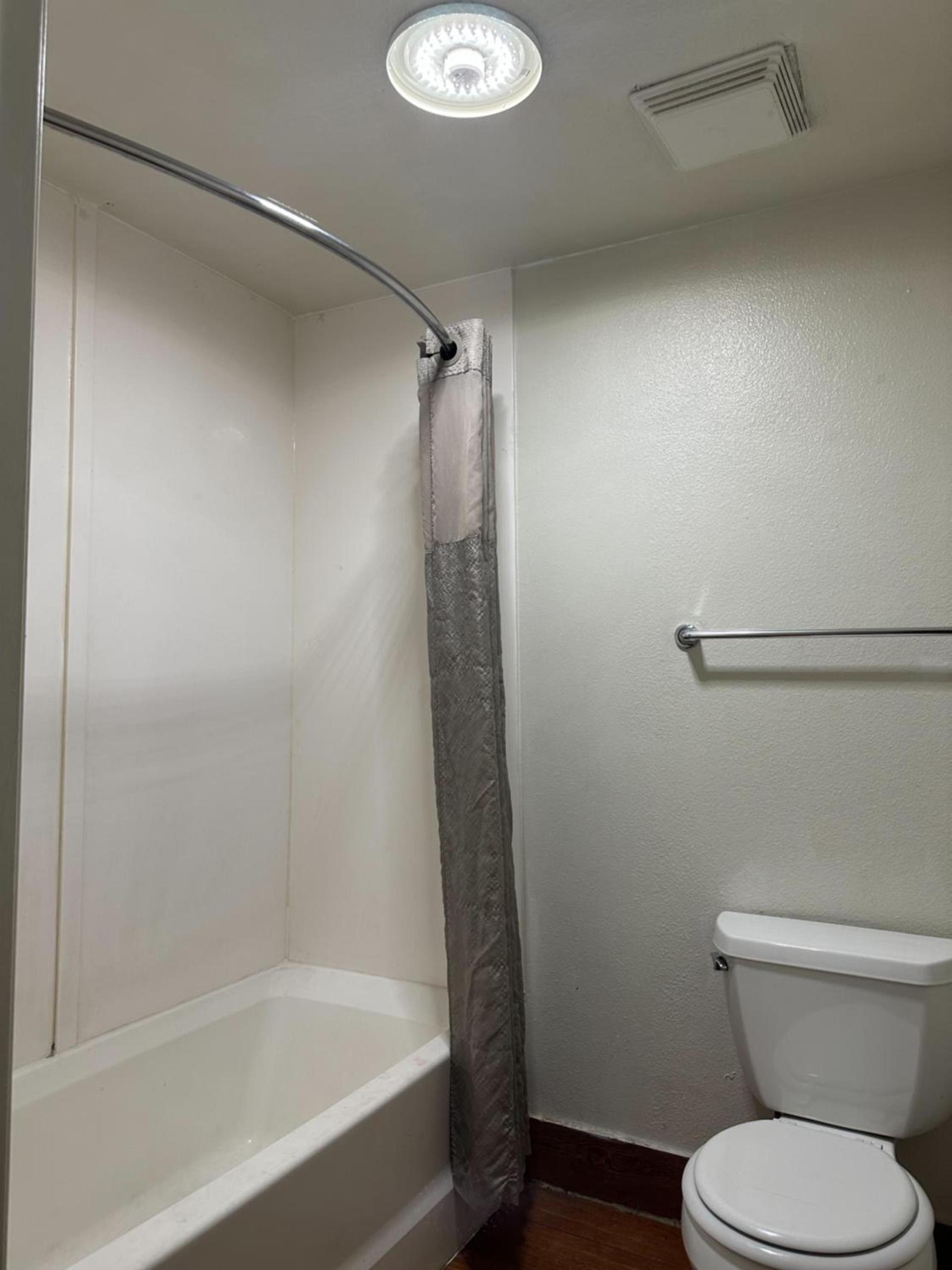 Beachside Inn photo 2