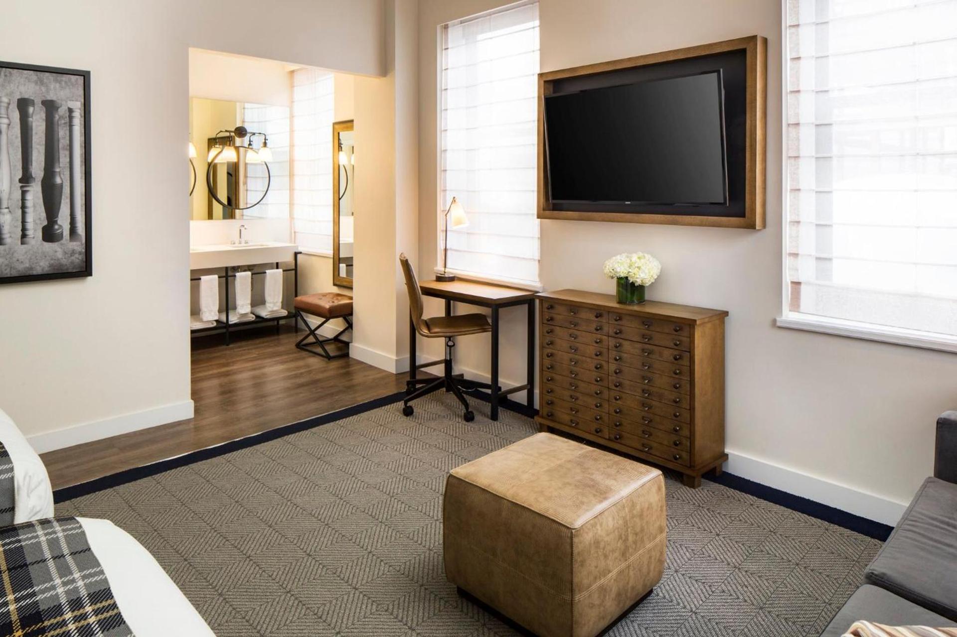 Hotel Indigo Boston Garden by IHG photo 85