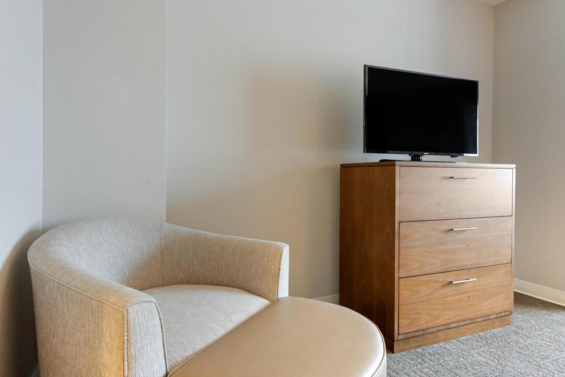 Staybridge Suites Orlando Royale Parc Suites by IHG photo 52