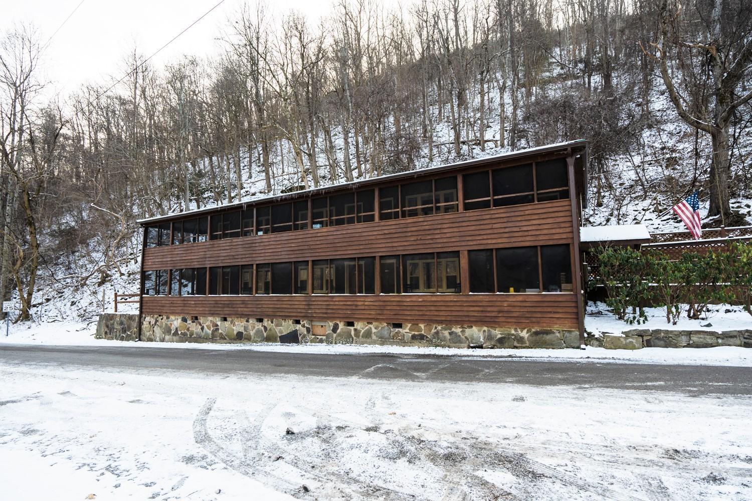 River Front Resort photo 40