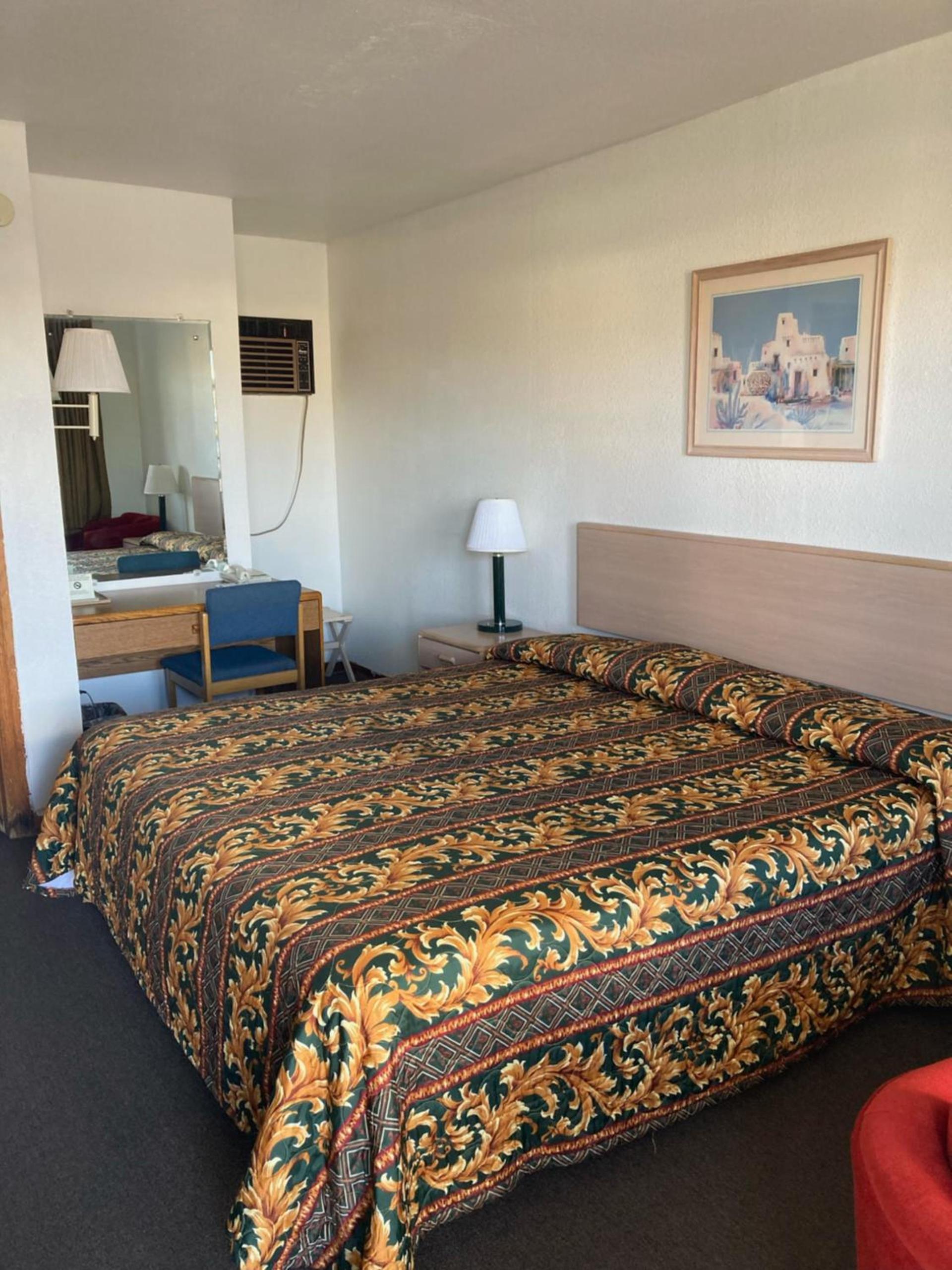 Value Inn photo 7