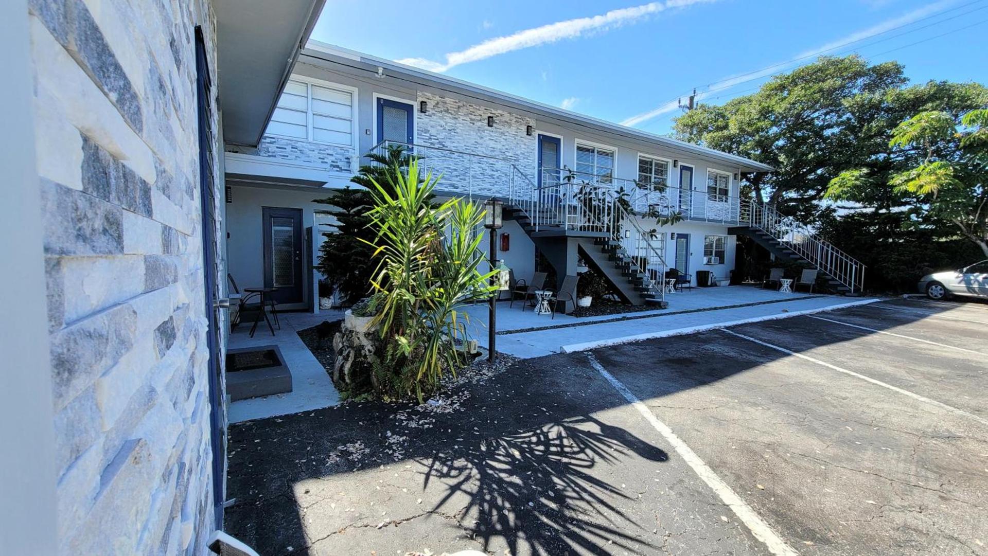 BEACHWAY INN — hotel in Lantana