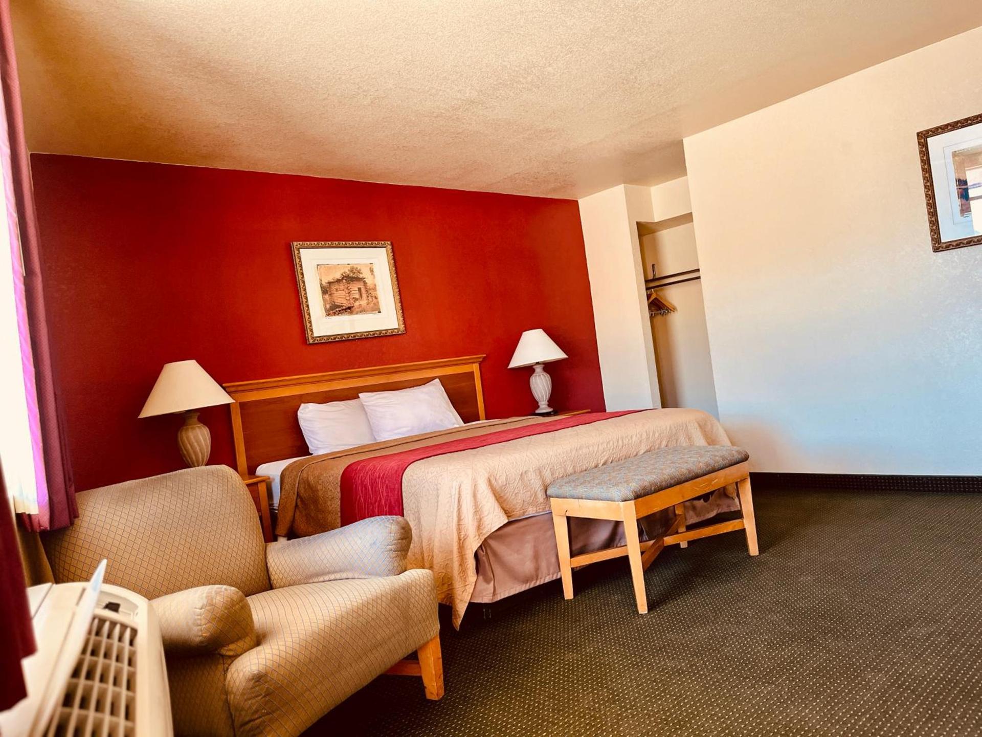 Econo Lodge Del Rio photo 5