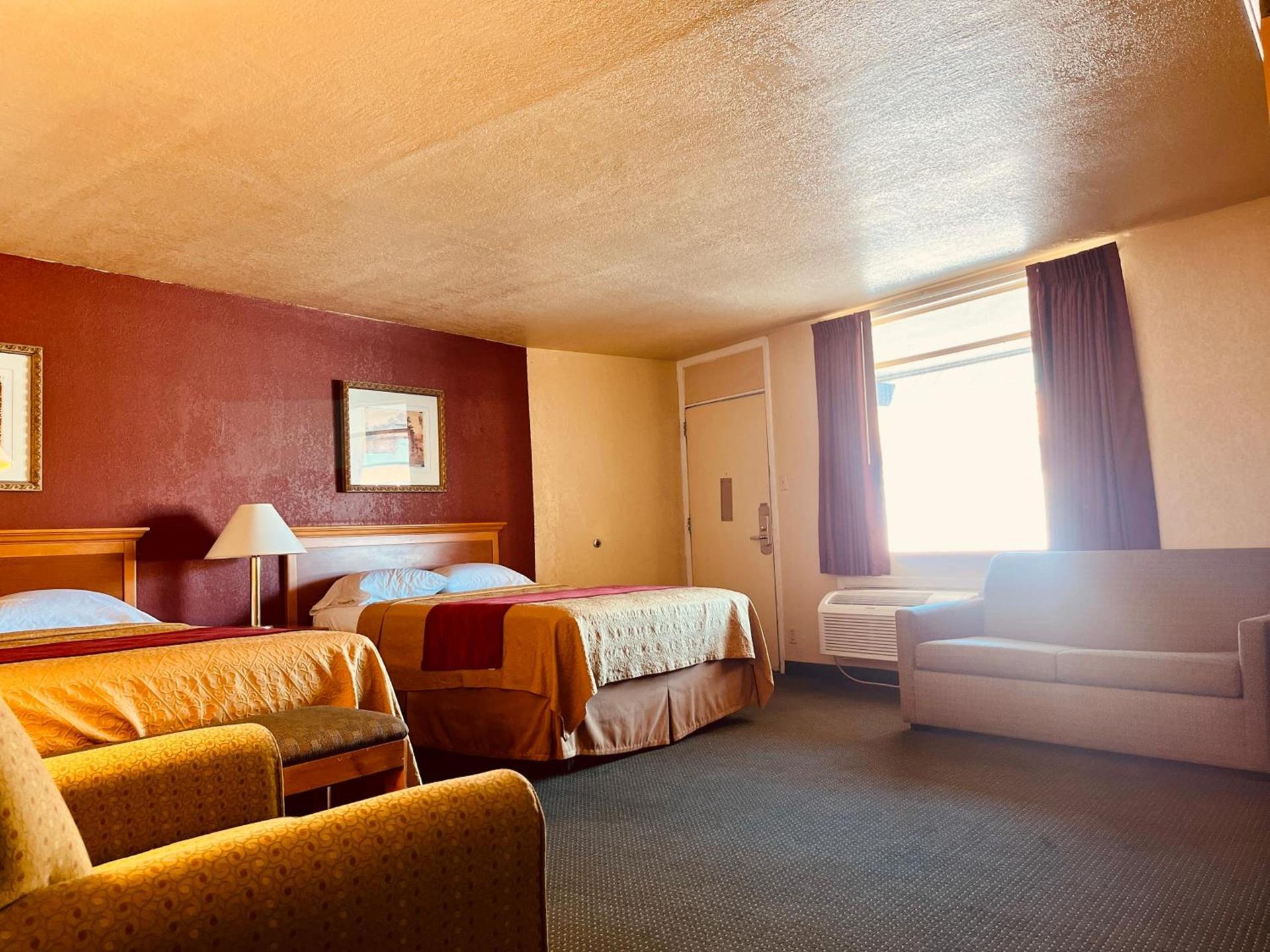 Econo Lodge Del Rio photo 13