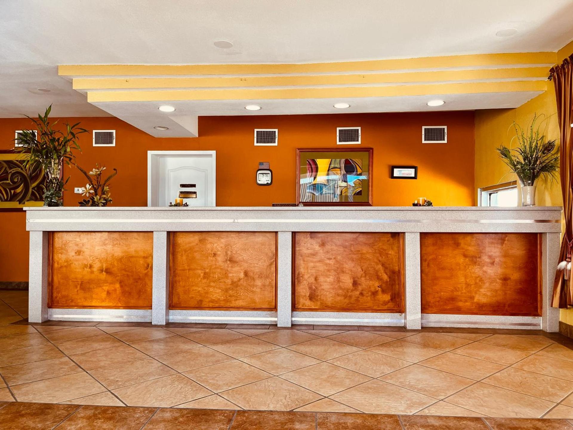 Econo Lodge Del Rio photo 17